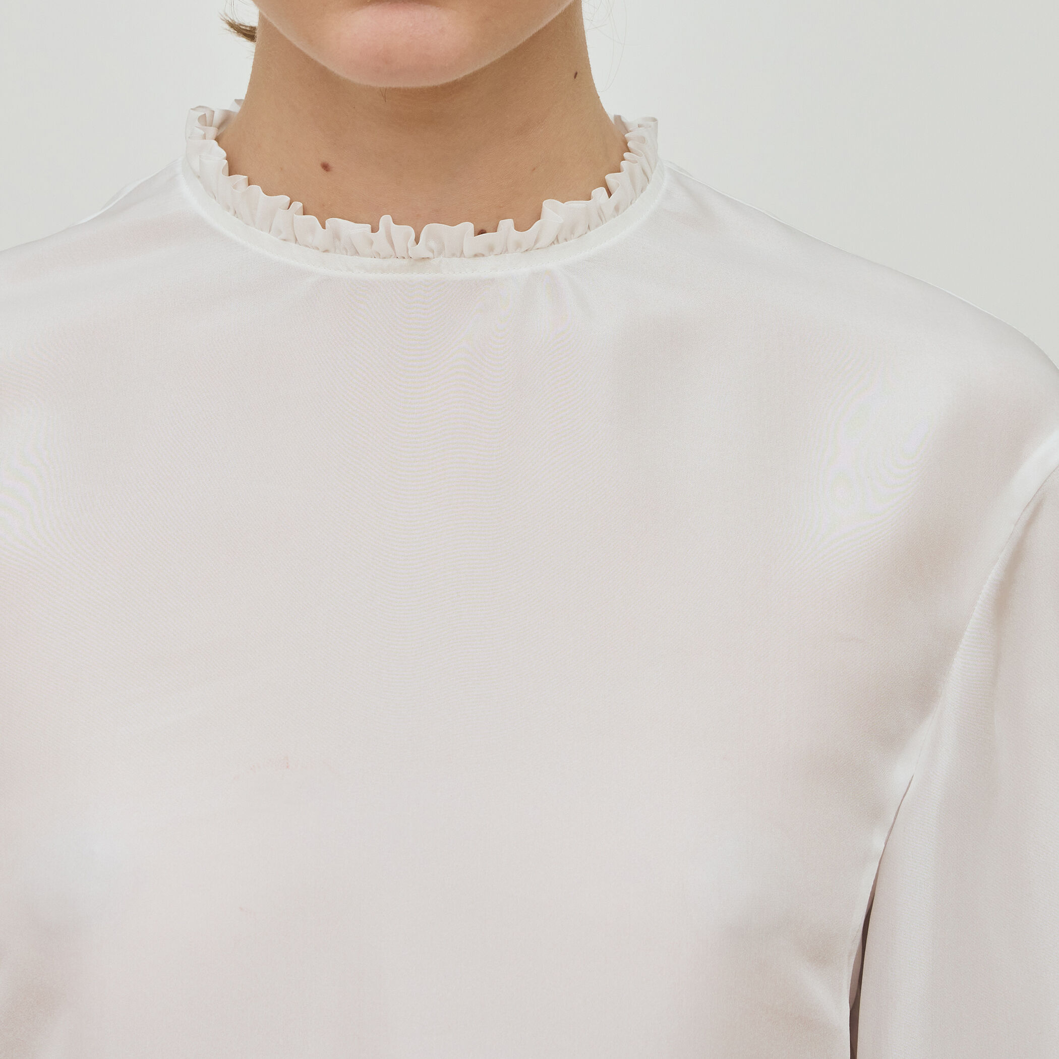 シルクハブタエ プルオーバーブラウス｜トゥモローランド 公式通販