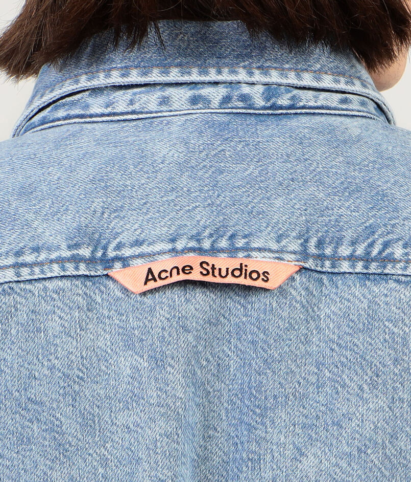 Acne Studios ボタンアップデニムシャツ｜トゥモローランド 公式通販