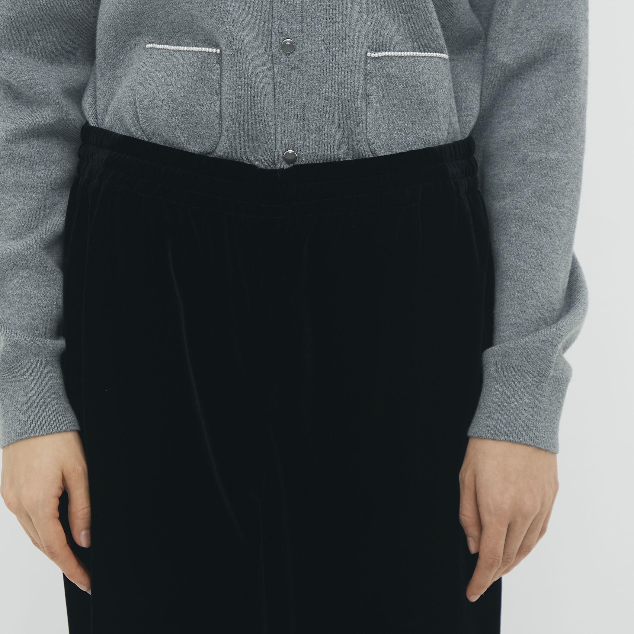 ソフトベロア セミワイドパンツ｜トゥモローランド 公式通販