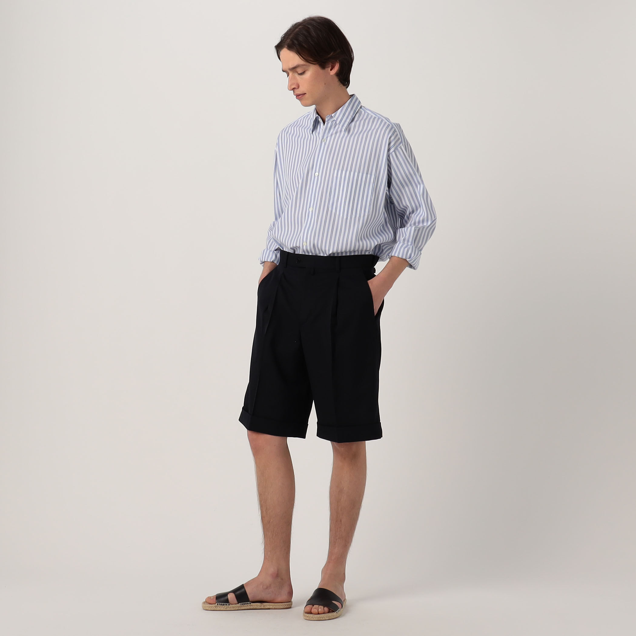 ウールポリエステルツイル バレルワイドショートパンツ