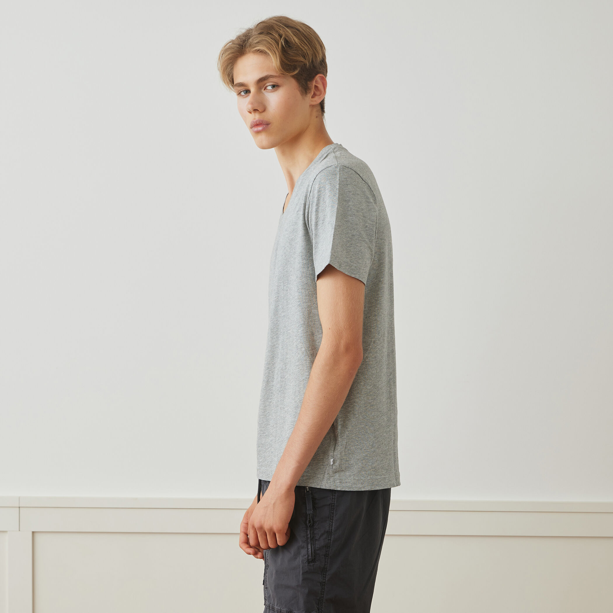 【TOTEMEトーテム】シャツスタイルドレス Vネック 長袖 ブラック Tシャツ レディース トップス 長袖 無地 Vネック ビッグT・再販