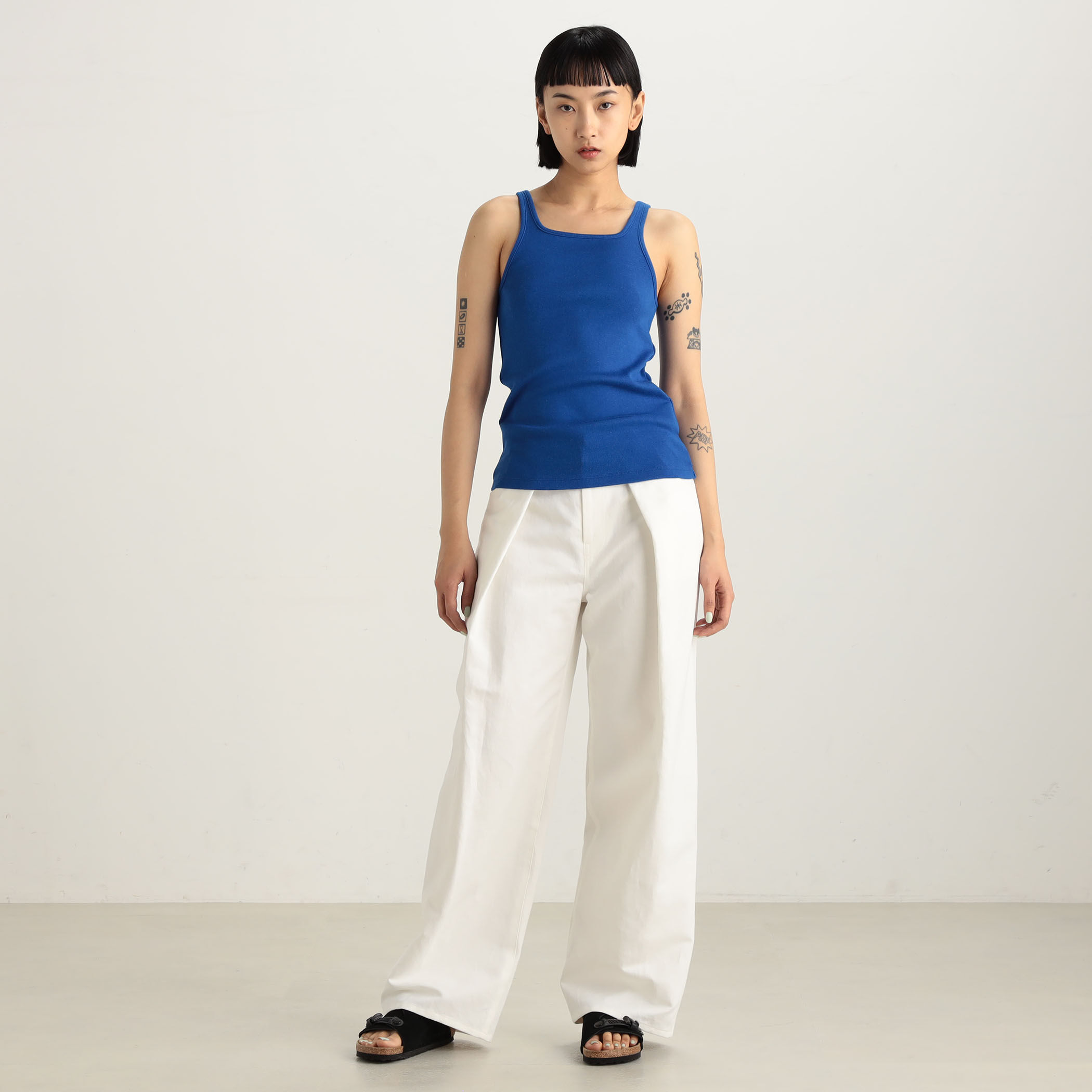 □コットンリネン タックバギーパンツ｜トゥモローランド 公式通販