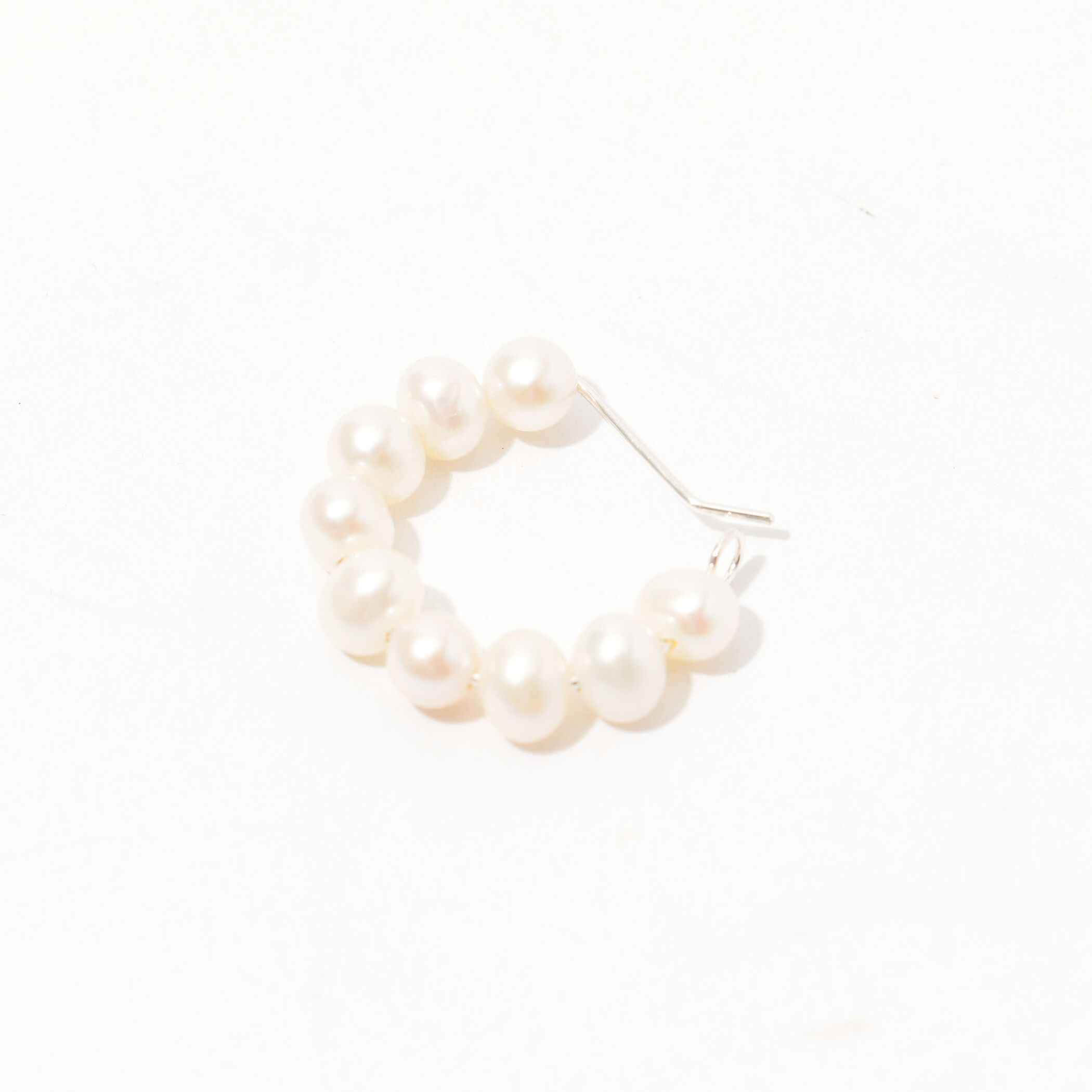 Kara Yoo MICHELLE PEARL HOOPS ピアス｜トゥモローランド 公式通販