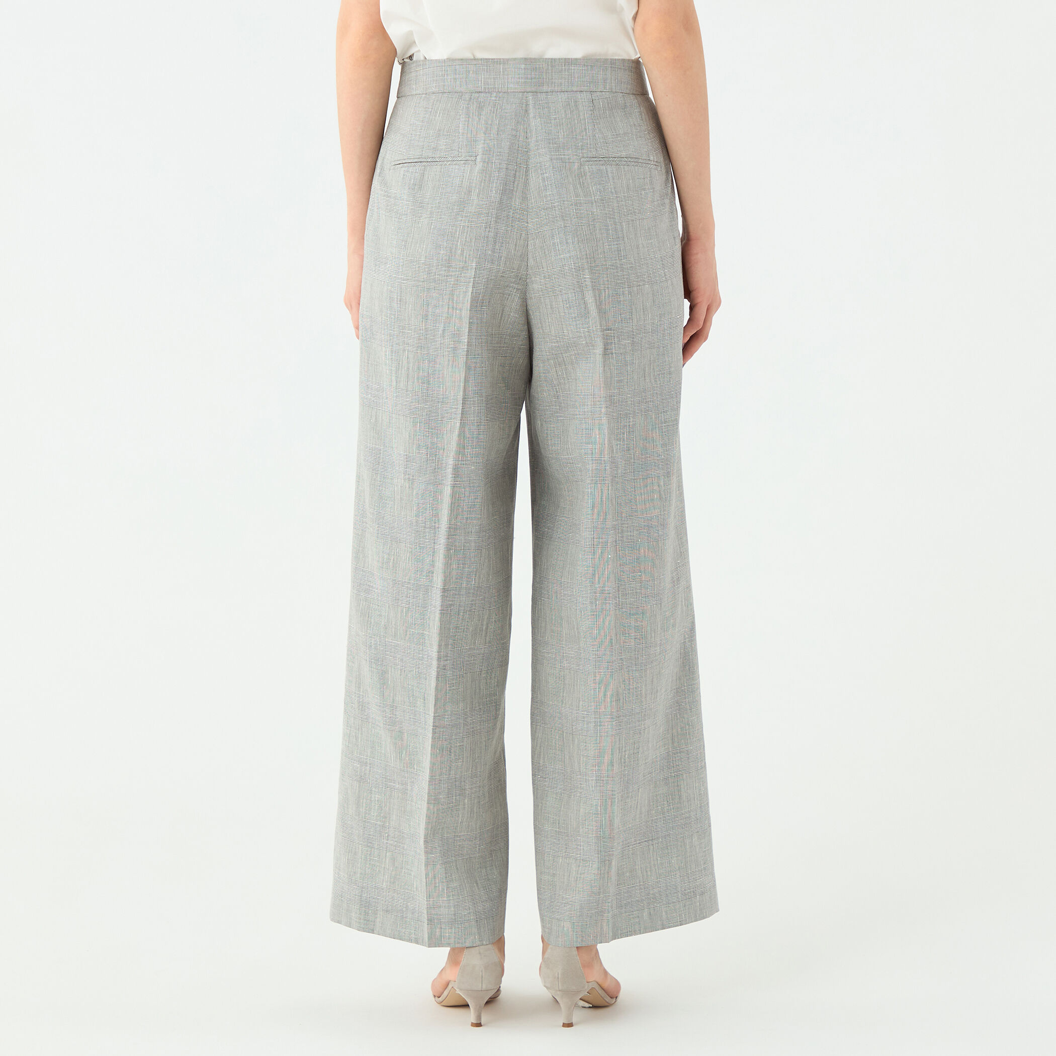 item2379e5c80a0911f0af390242ac