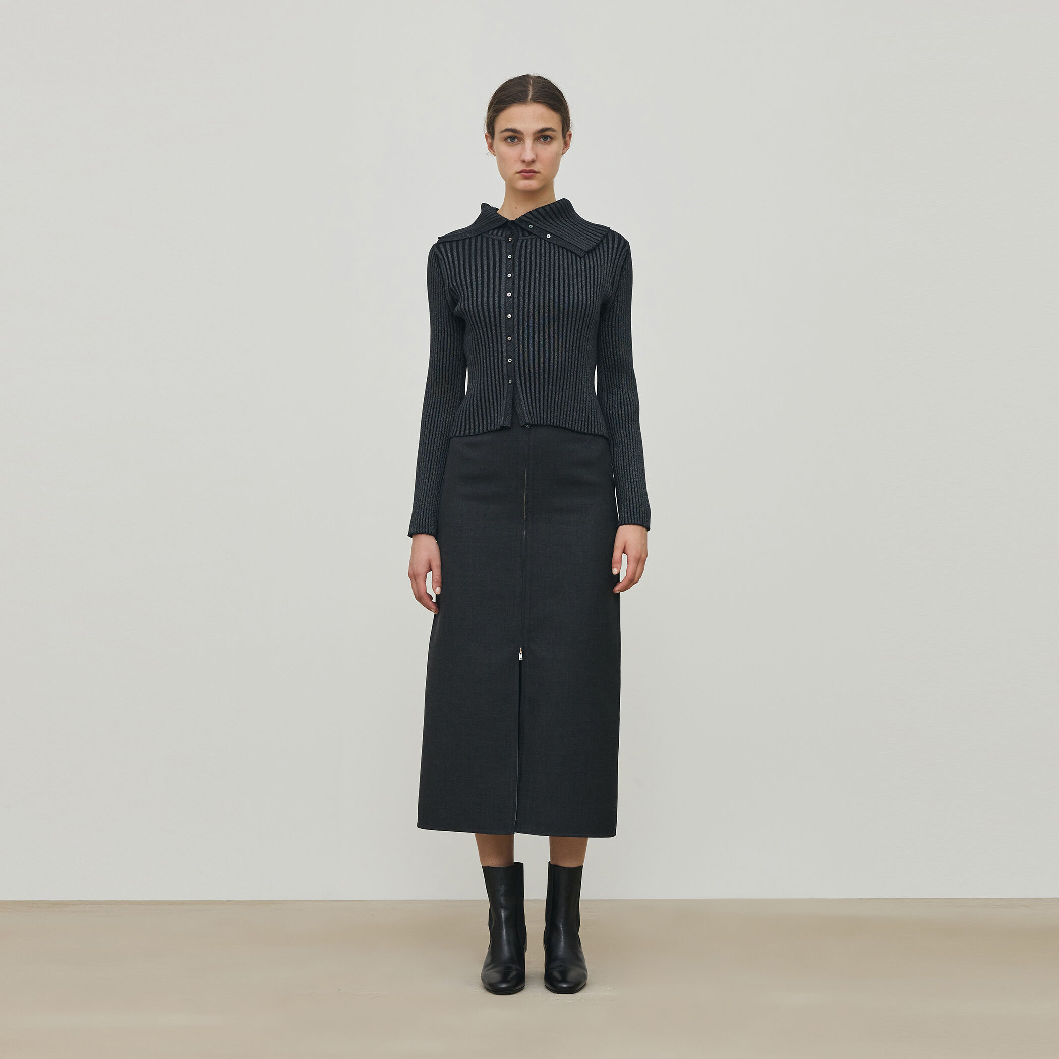 プレーティンググロッシーヤーン アシンメトリーカーディガン