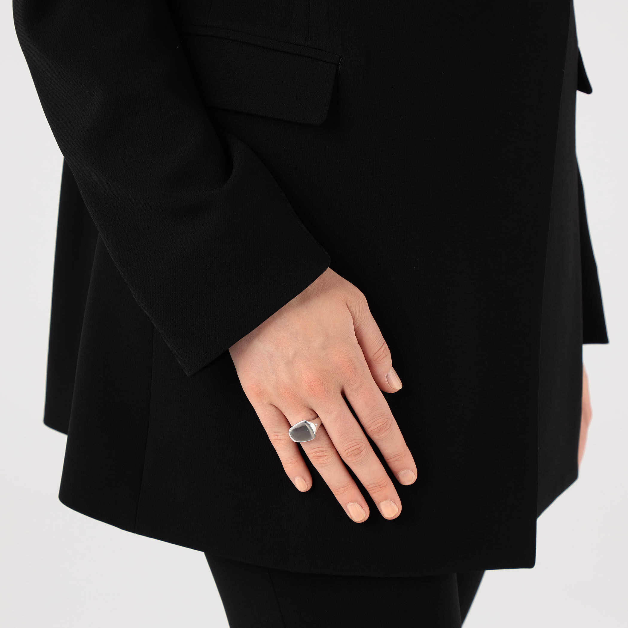【Tom Wood】ミニマムデザイン Slice Ring Tom Wood】ミニマムデザイン Slice Ring
