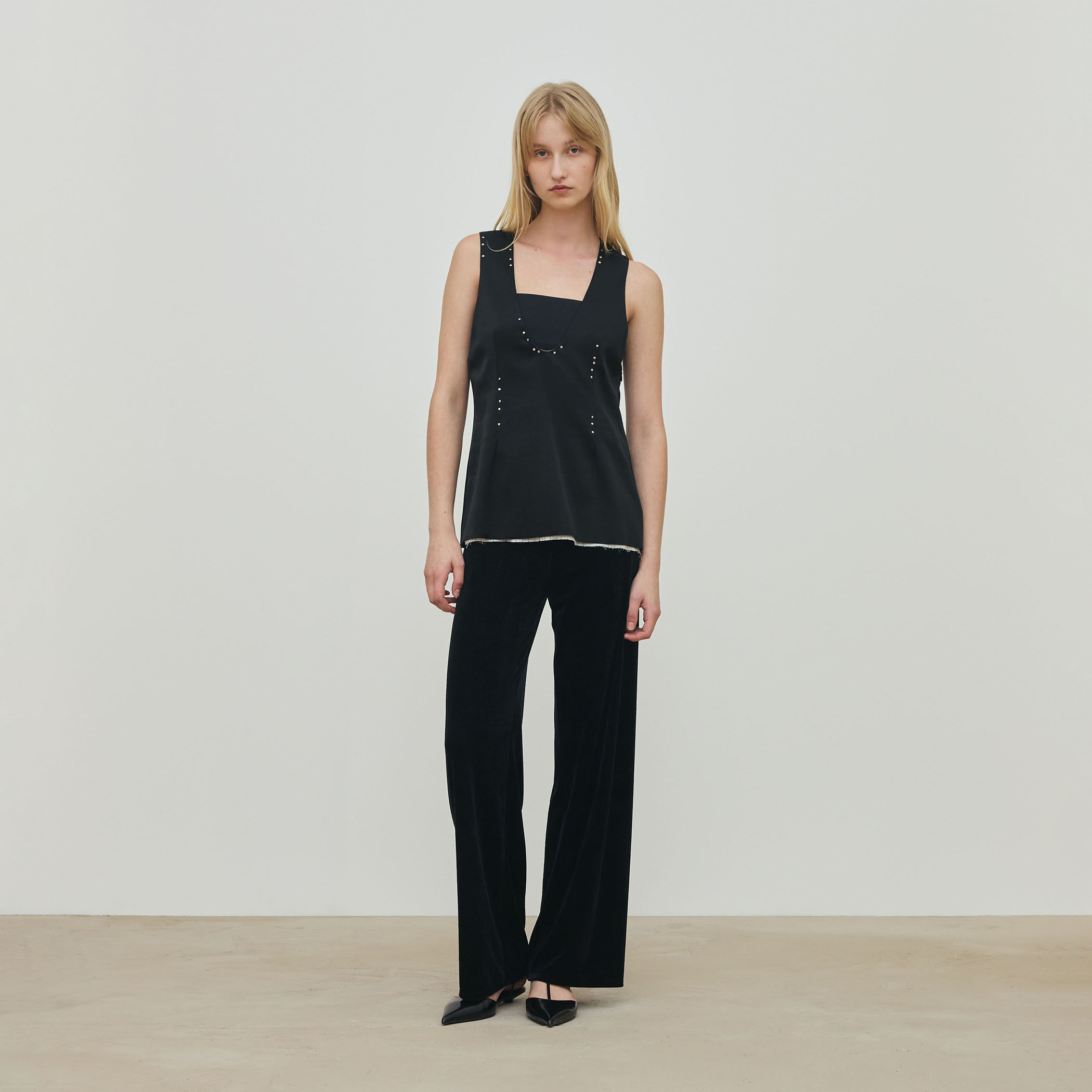 ブライトベロア ラウンジパンツ｜トゥモローランド 公式通販