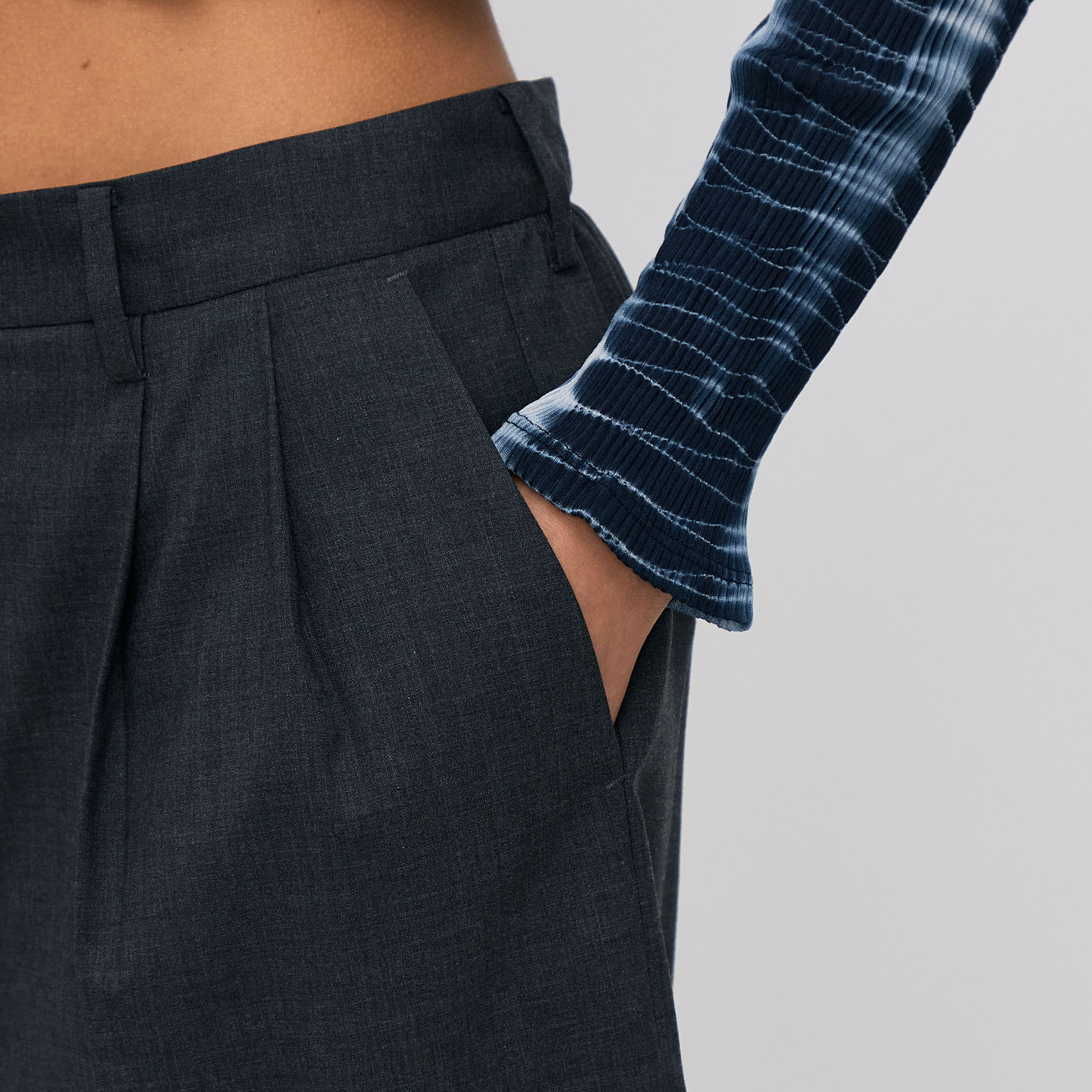 ウールトロピカル ハーフパンツ｜トゥモローランド 公式通販