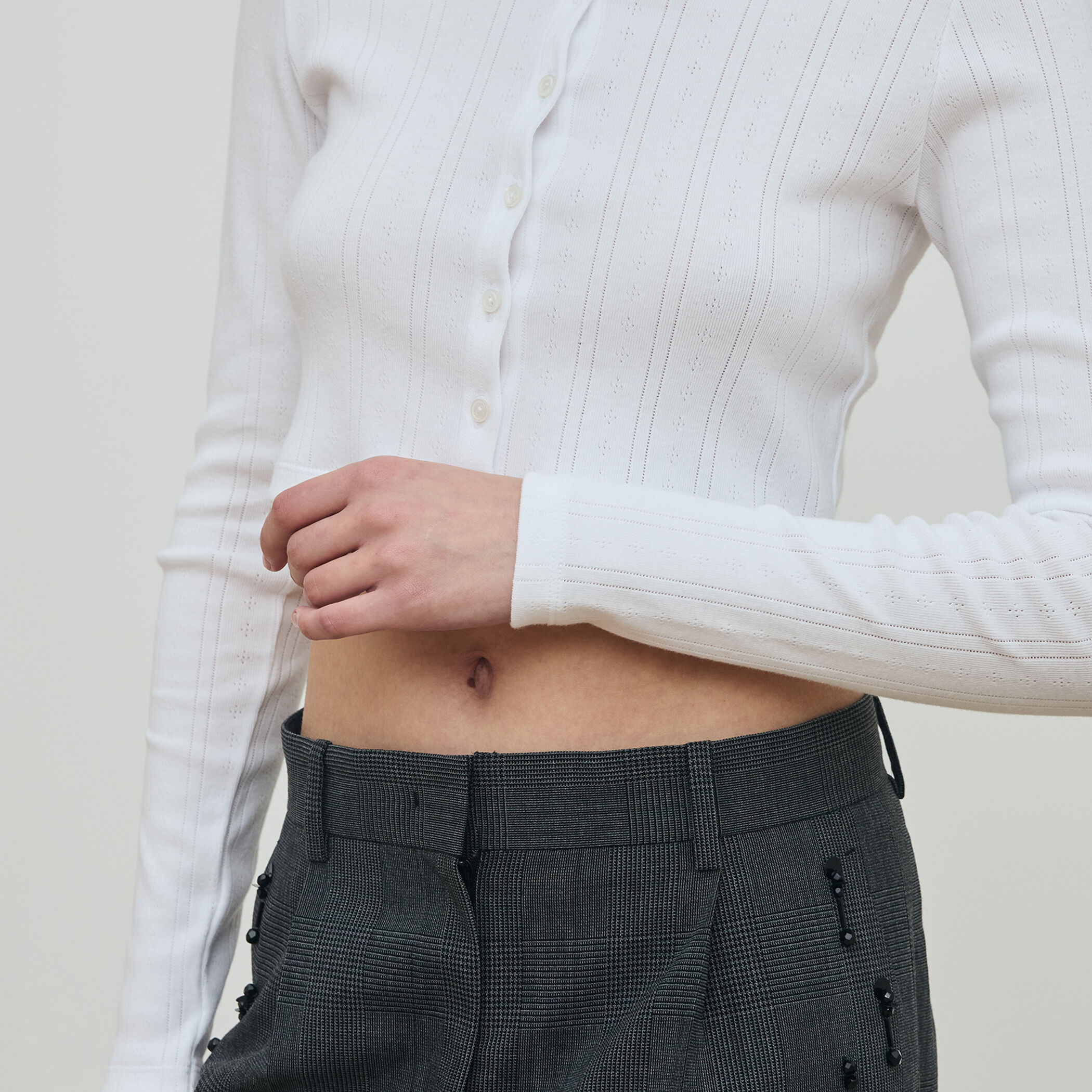 アイレットジャージー クロップドカーディガン｜トゥモローランド 公式通販