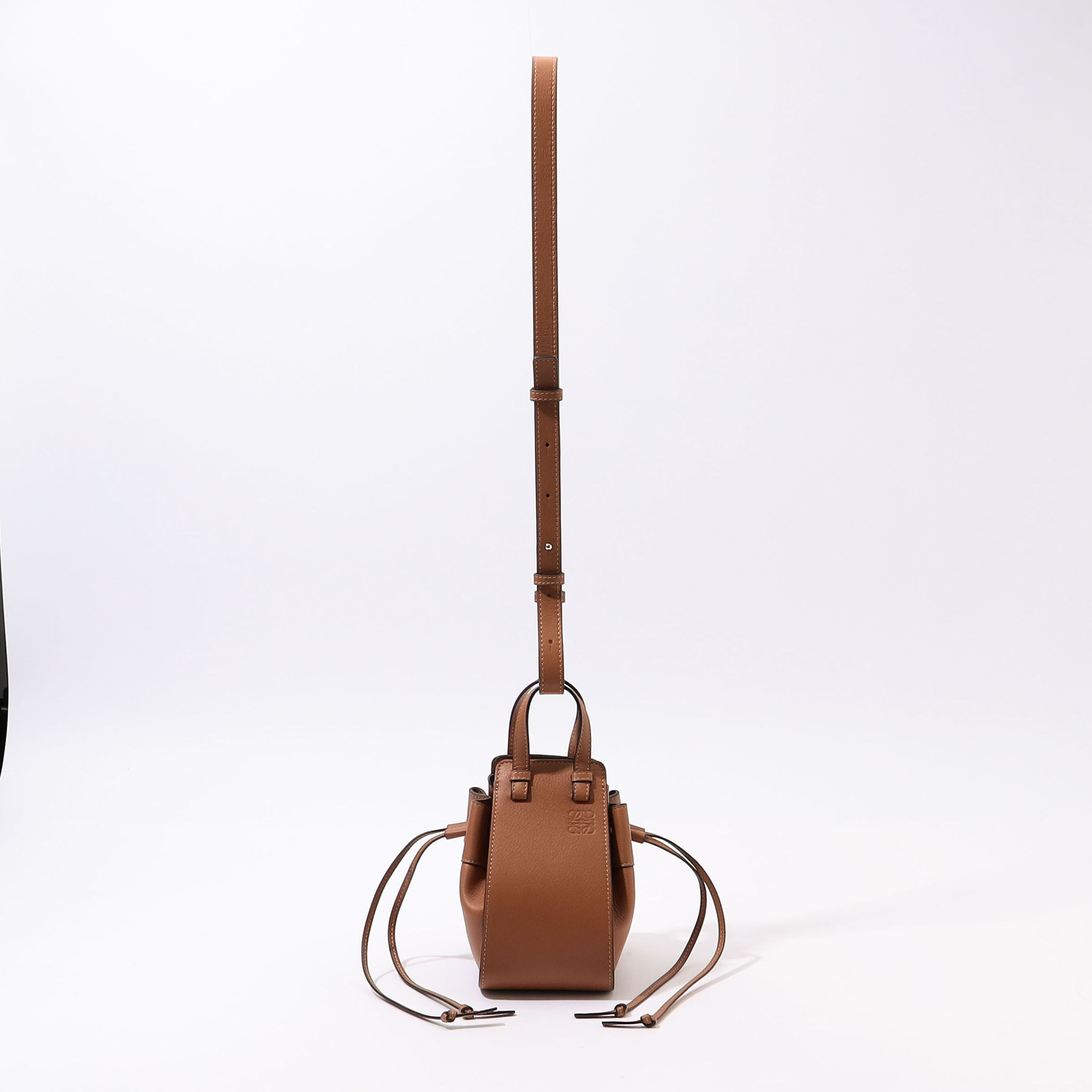 LOEWE ハンモックミニショルダーバッグ｜トゥモローランド 公式通販