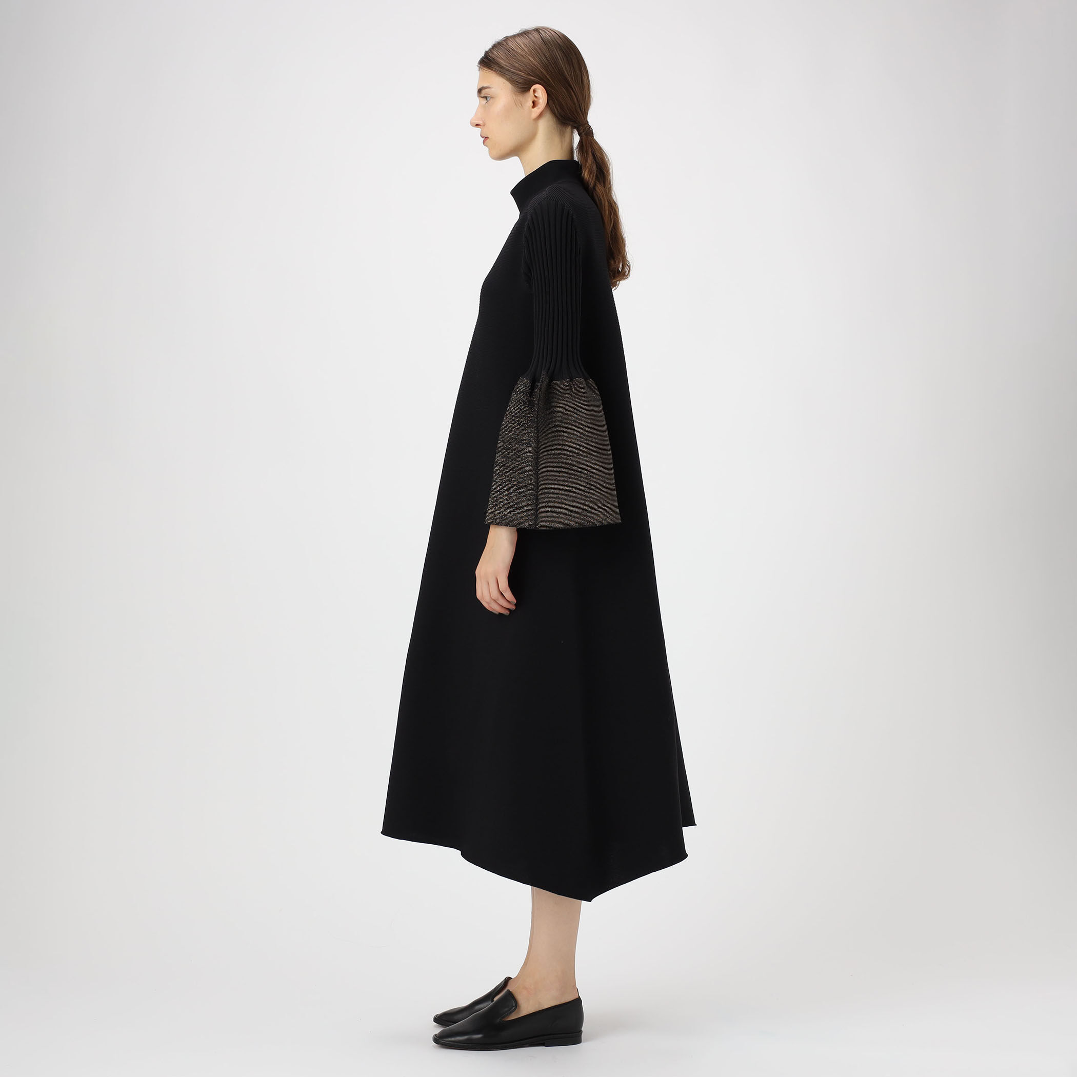 CFCL POTTERY GLITTER BELL SLEEVE FLARE DRESS｜トゥモローランド