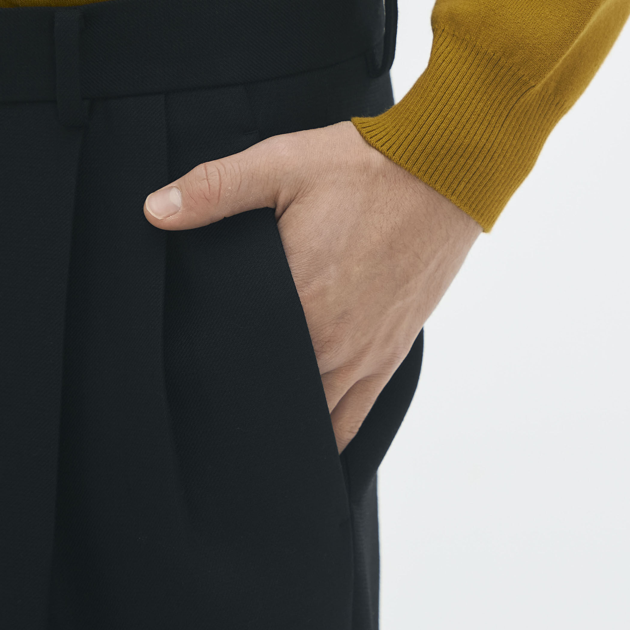 ウールダブルクロス 2タックワイドテーパードパンツ｜トゥモローランド