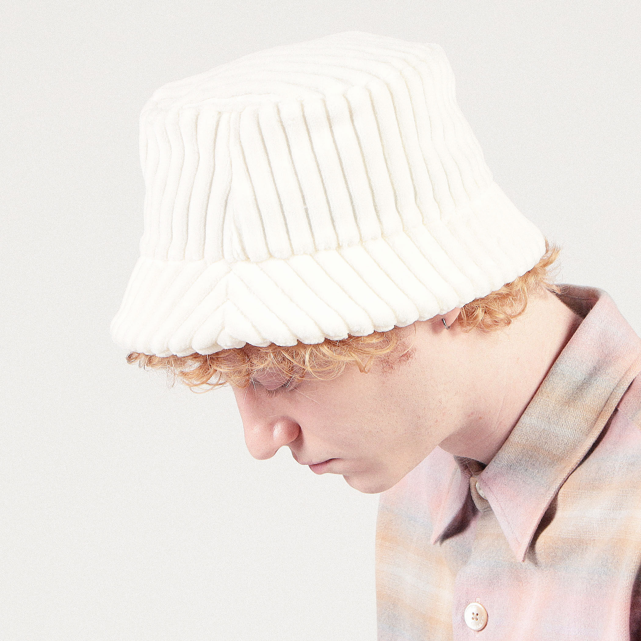 □CABaN ジャンボコーデュロイ バケットハット｜トゥモローランド 公式通販