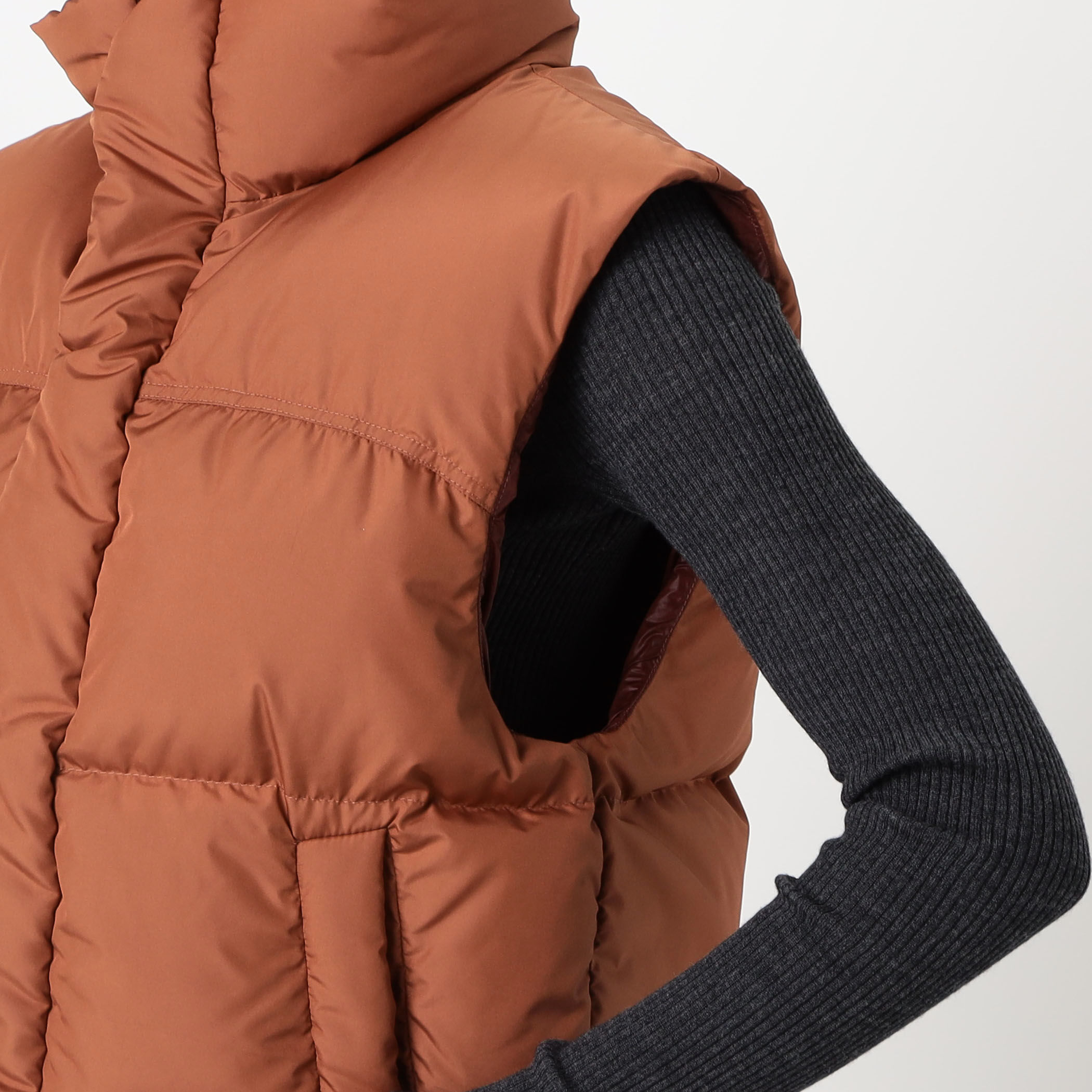 Bacon ダウンベスト｜トゥモローランド 公式通販