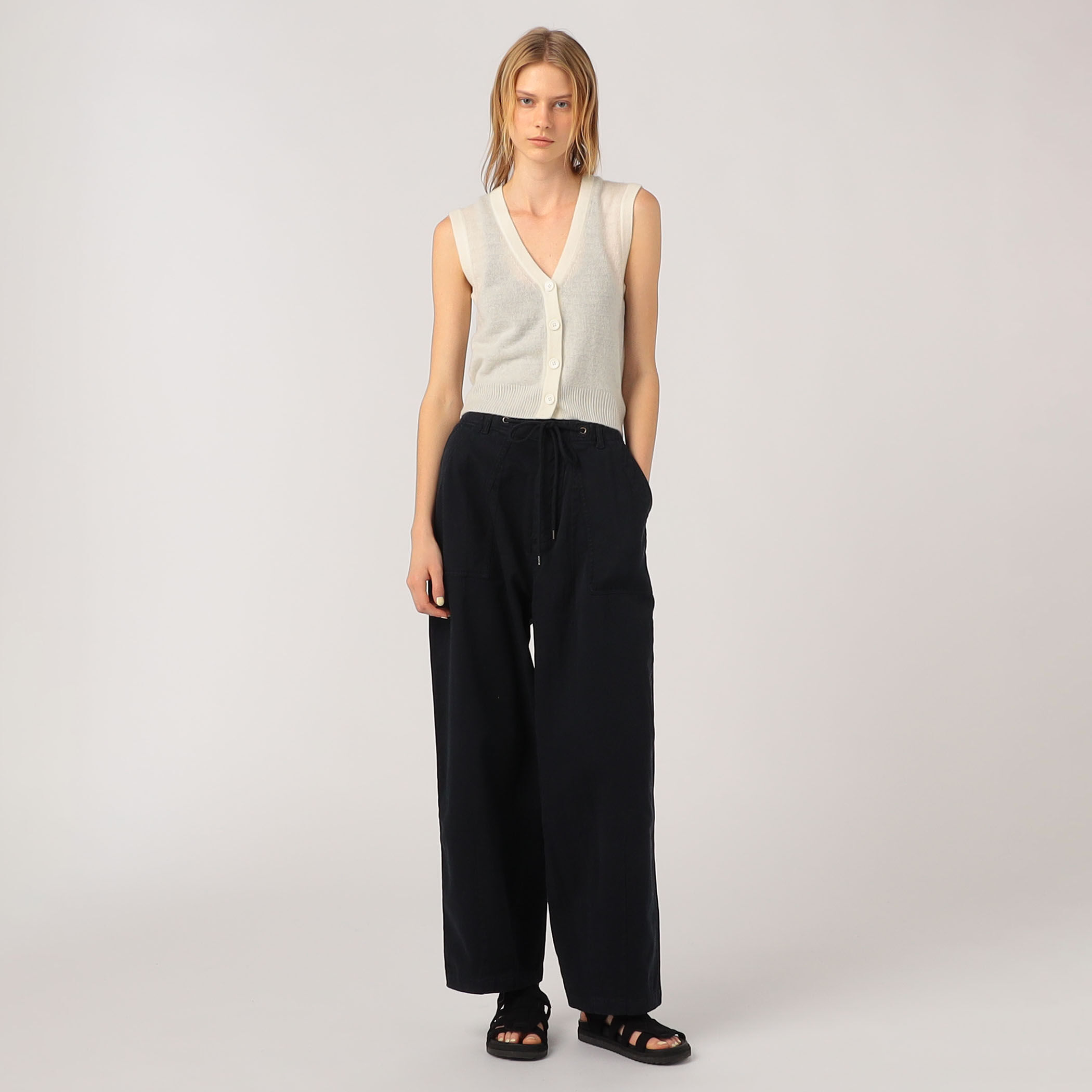 ソフトウェザーウェイトカシミヤ ニットベスト WOKC2702