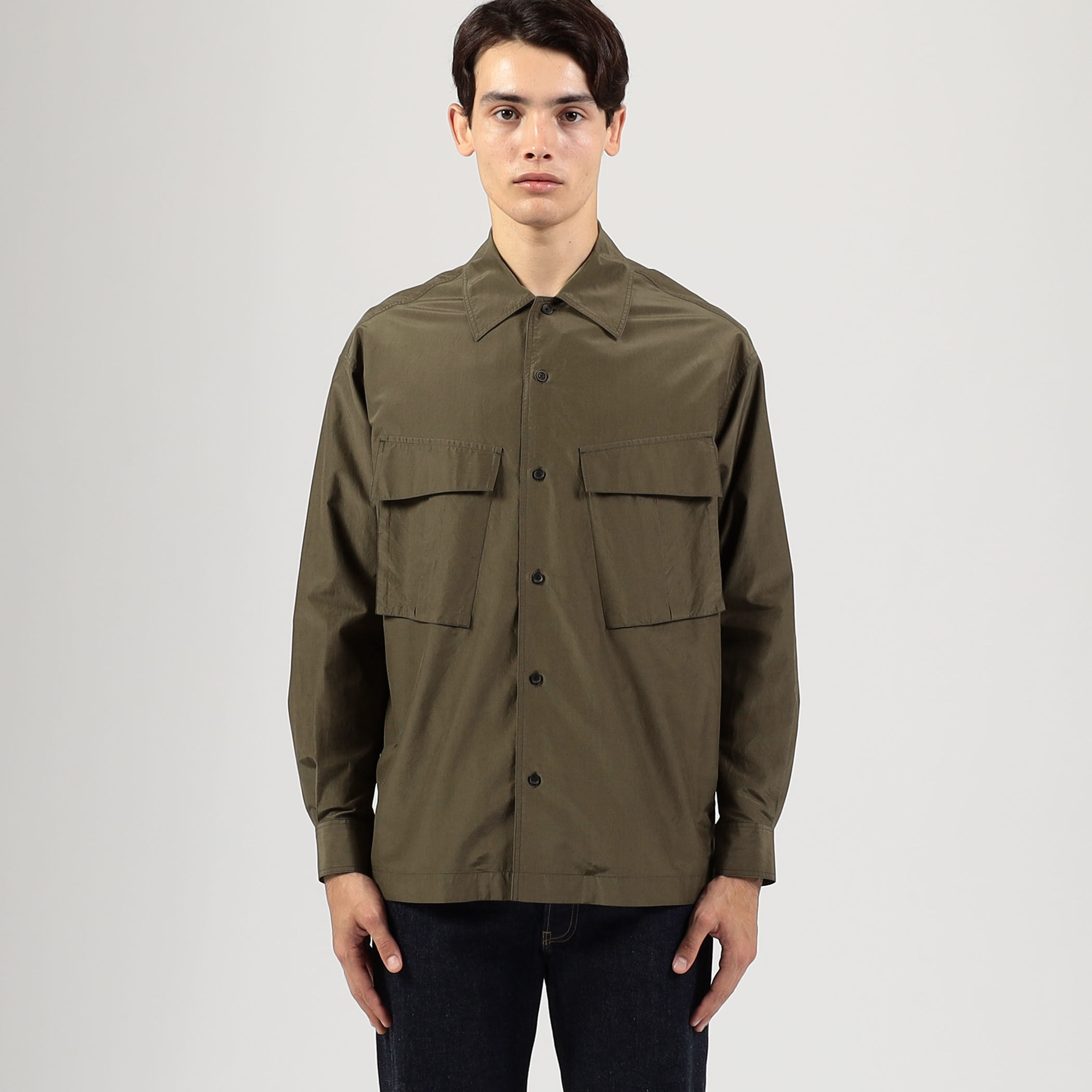 □コットンシルク ダブルポケット シャツブルゾン｜トゥモローランド