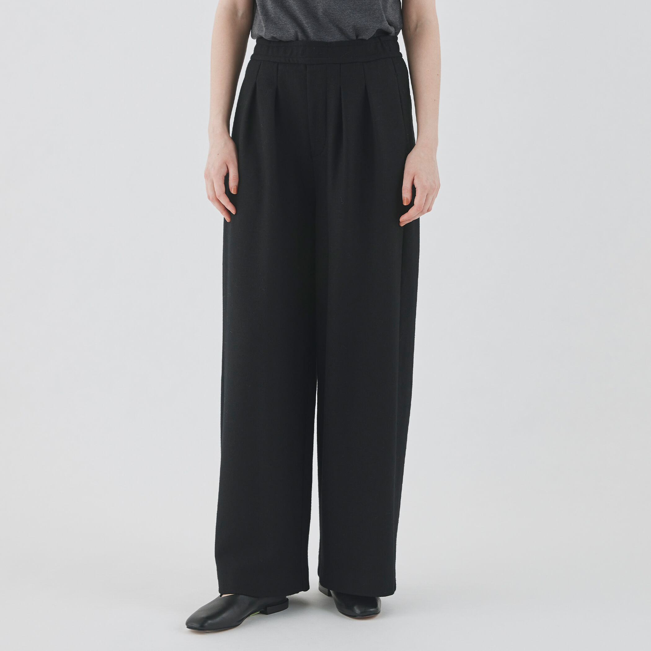 ミルドスムース タックワイドパンツ｜トゥモローランド 公式通販