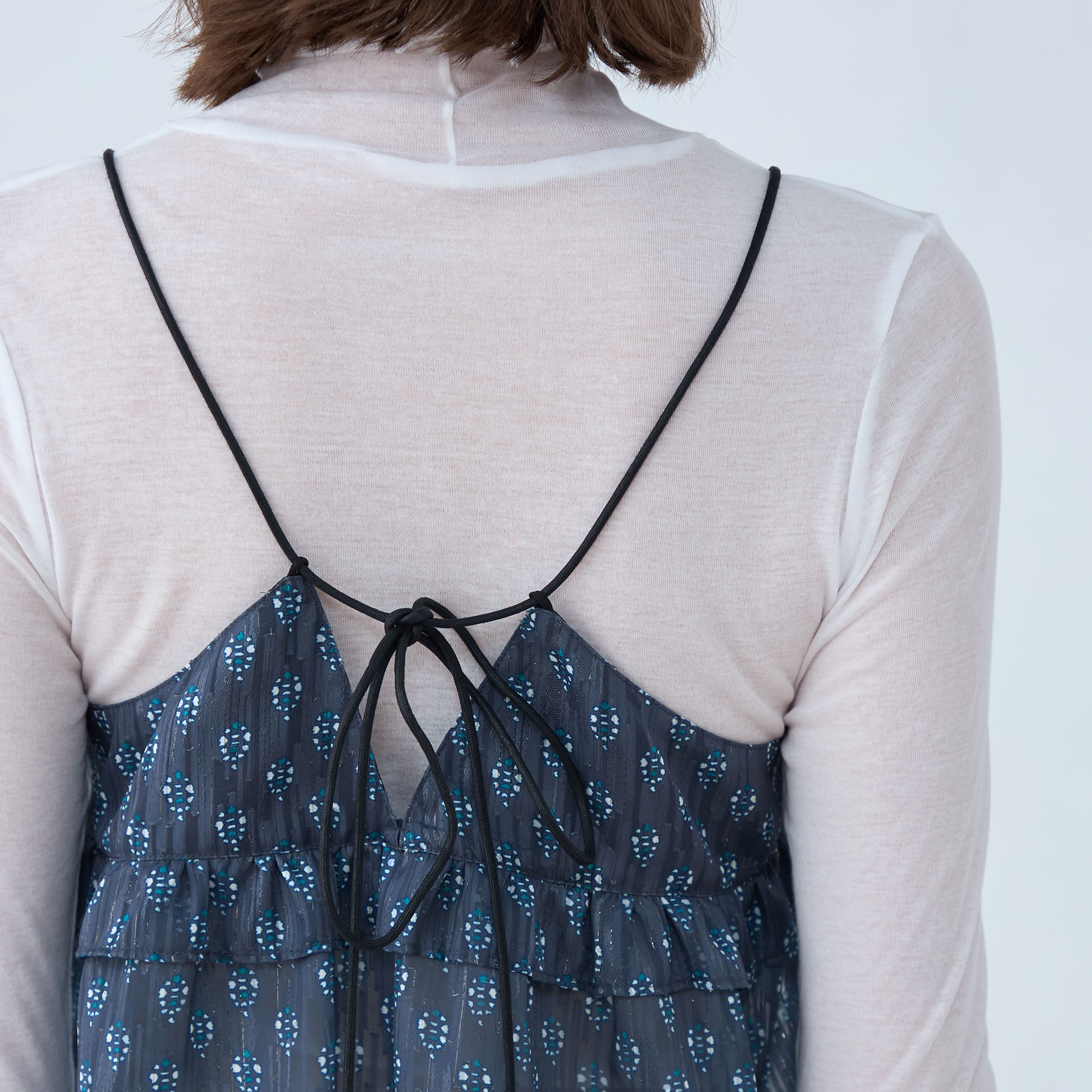 カットジャカードプリント フリルキャミソール｜トゥモローランド 公式通販