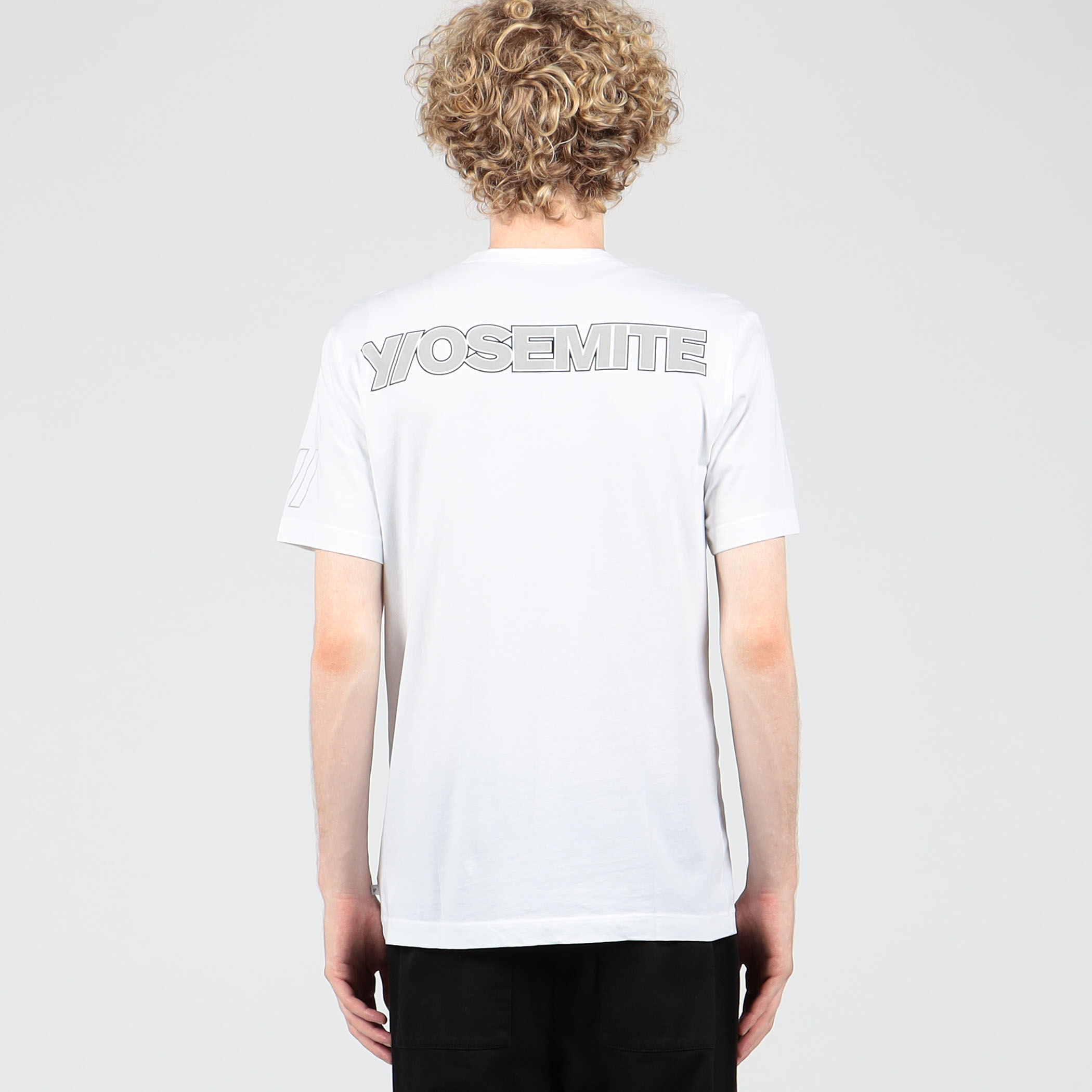 YOSEMITEロゴプリント ポケット付きTシャツ MLJ3282KR