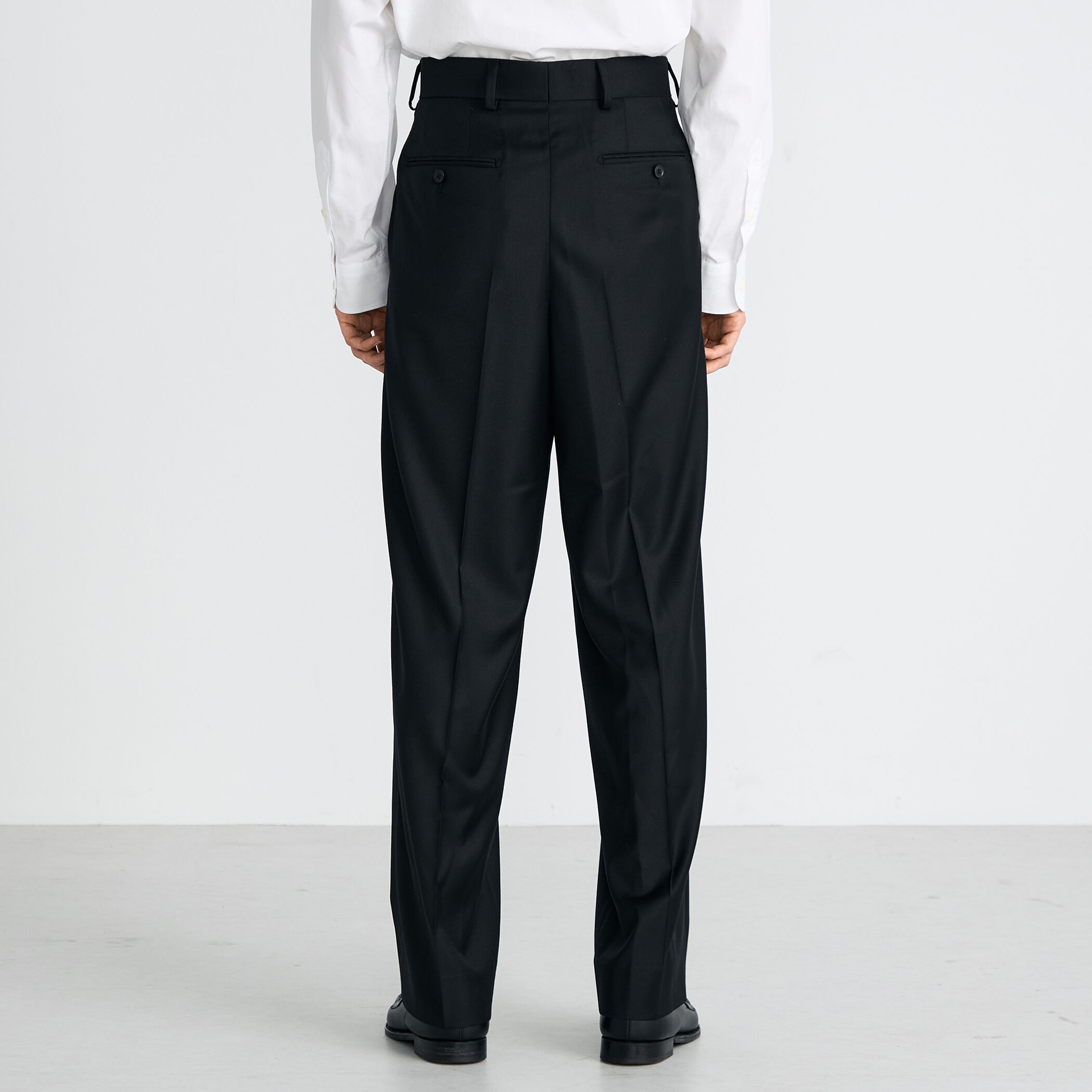 GENLORO PIANA×SHIPS2BスーツSUPER130's 44 Emporio Armani G-Line Super 130s Wool Two-Button Slim-Fit