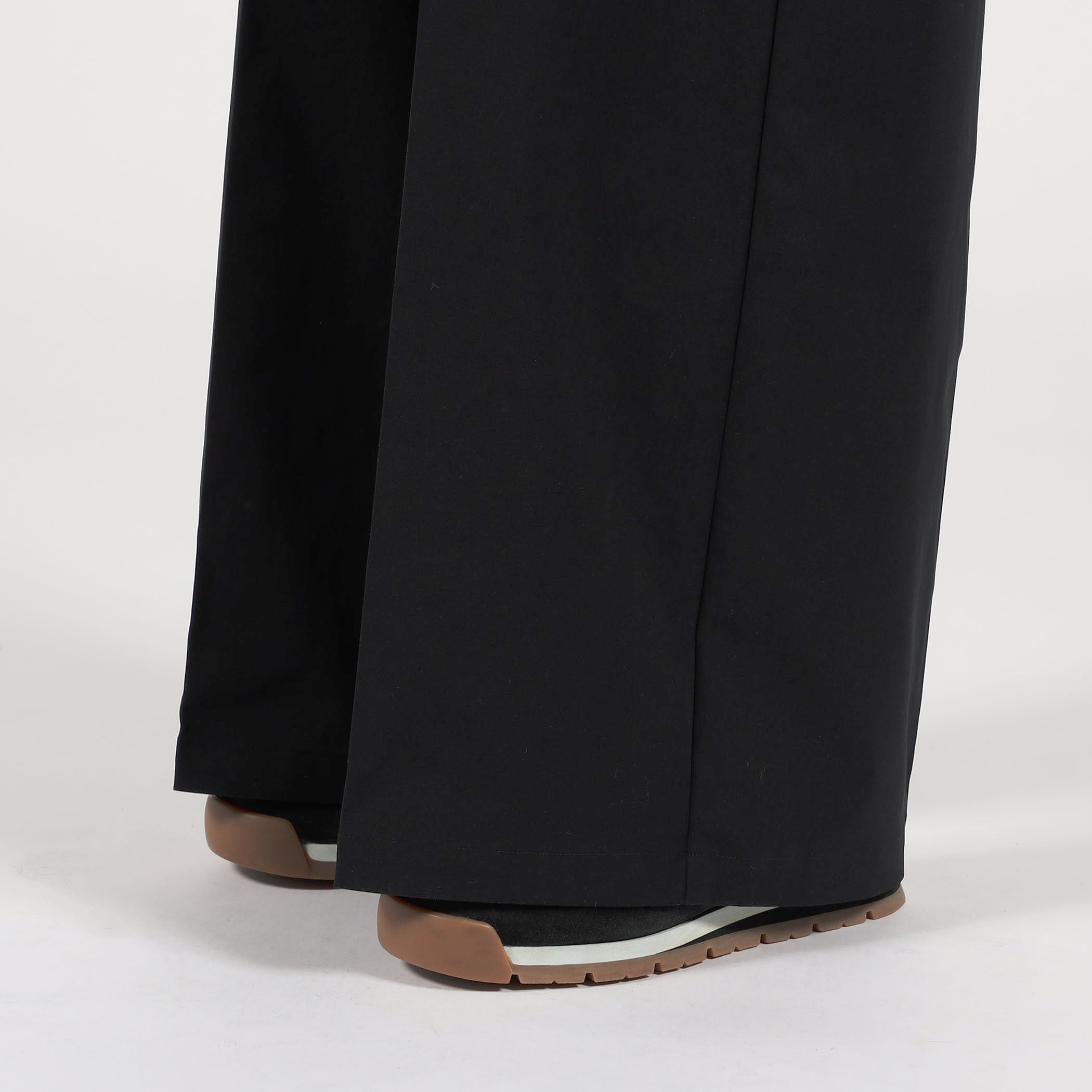 HYKE TASLAN TWL WIDE PANTS｜トゥモローランド 公式通販