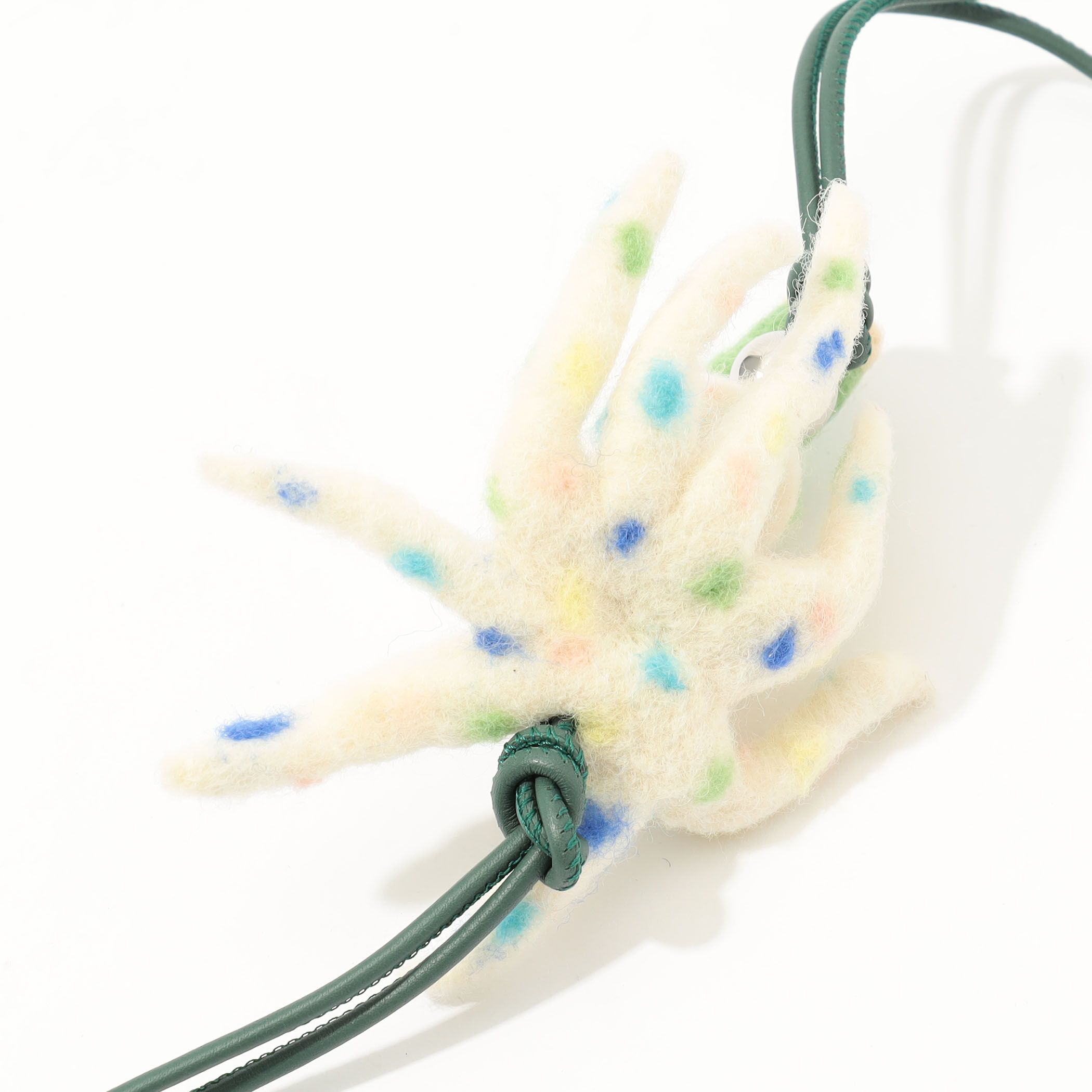 LOEWE KID WITH OCTOPUS CHARM｜トゥモローランド 公式サイト