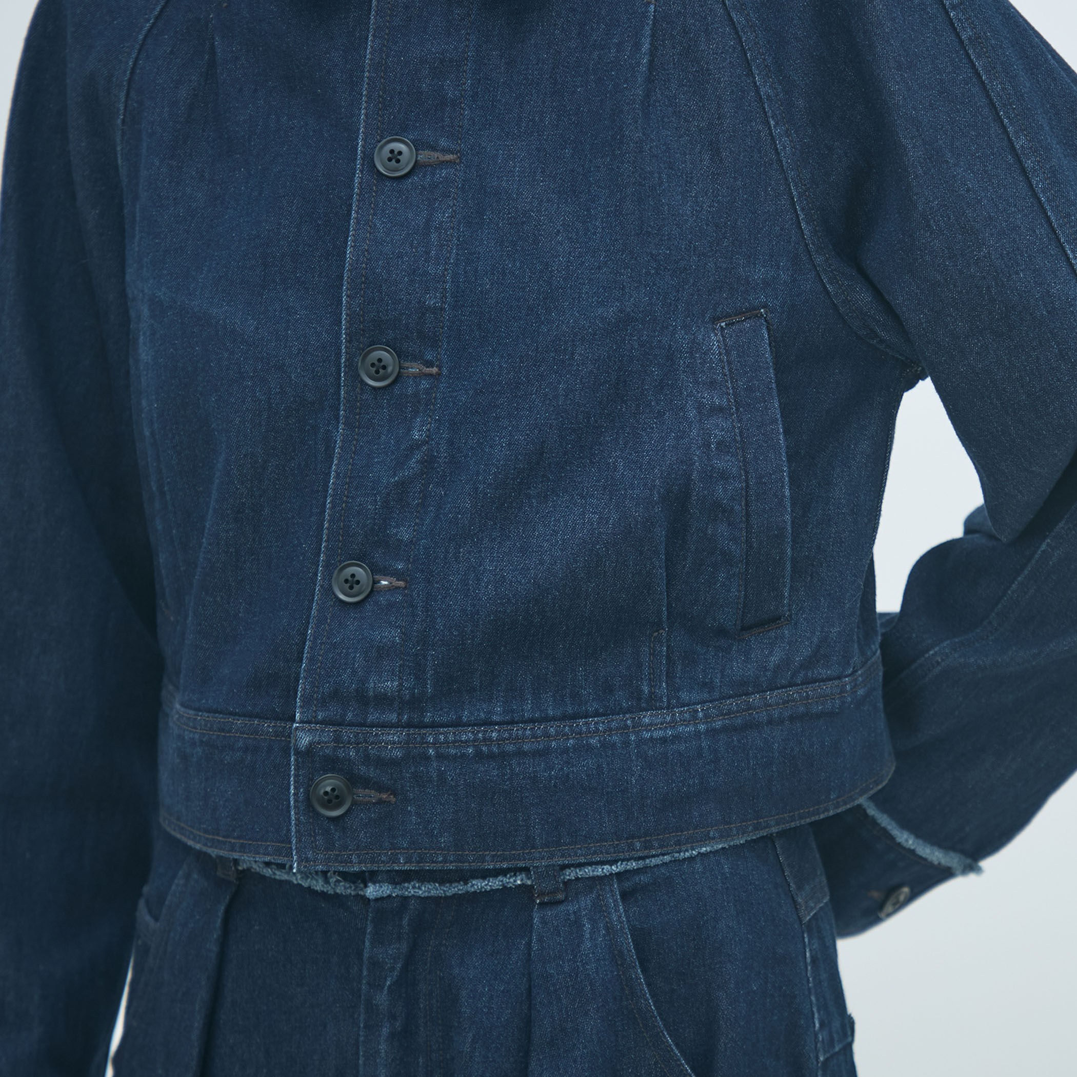 24SS MACPHEE マカフィー コットンデニム ショートジャケット MACPHEE（マカフィー）の「コットンデニム ショートジャケット