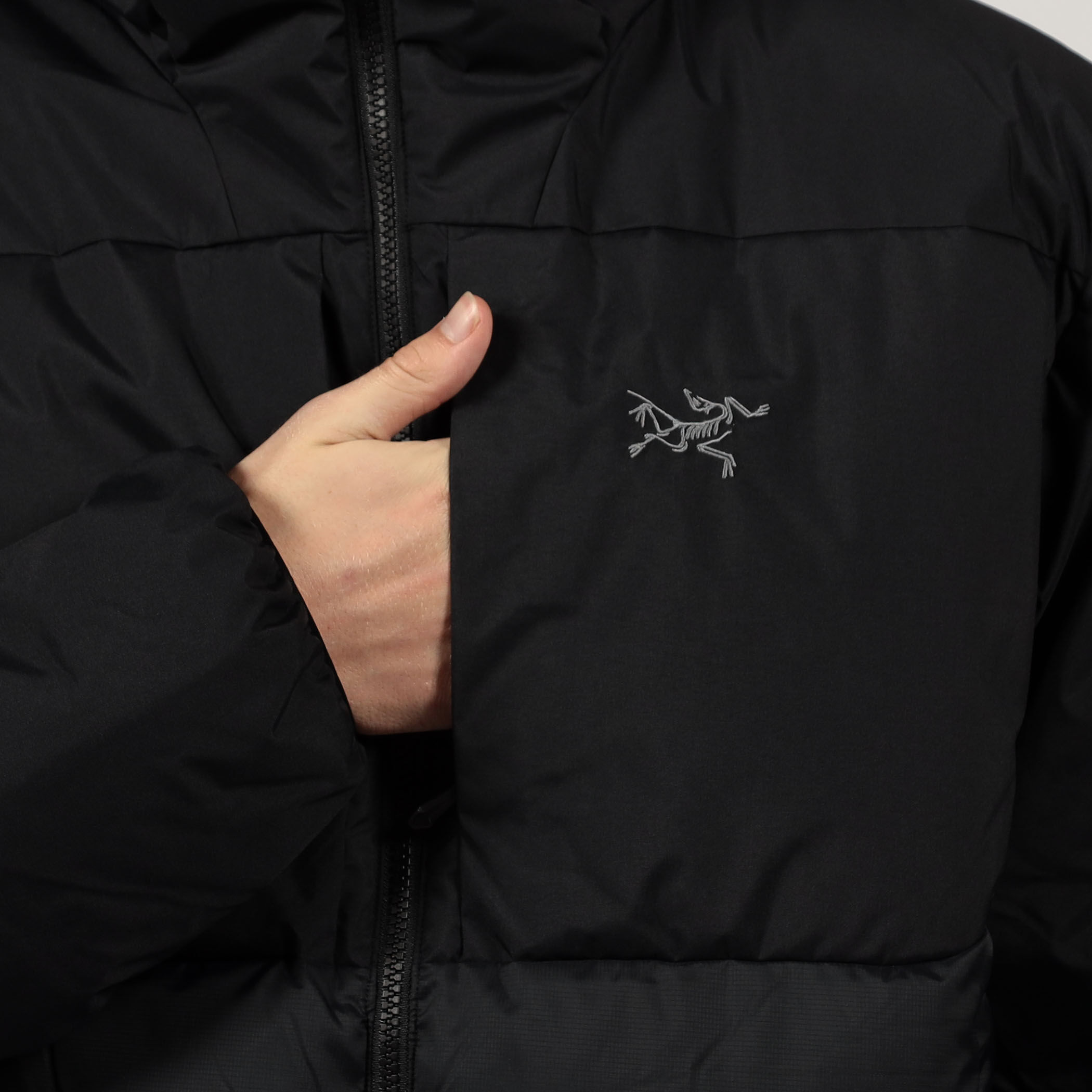 Arc'teryx THORIUM SV HOODY ダウンジャケット