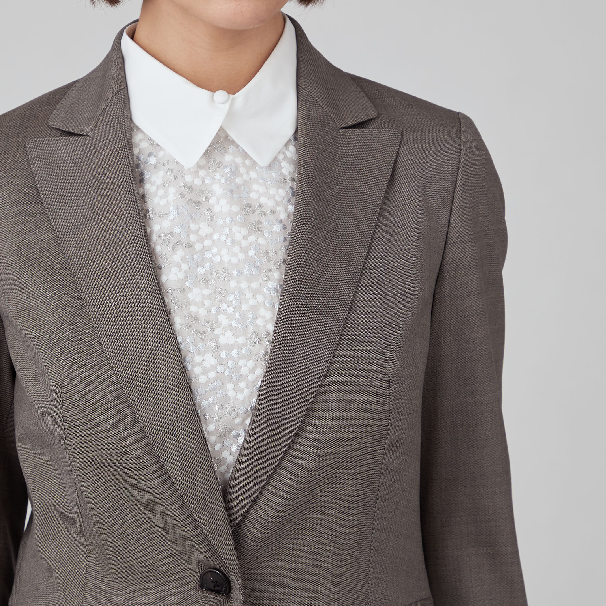 ブラウニーシャークスキン シングル1Bジャケット｜トゥモローランド