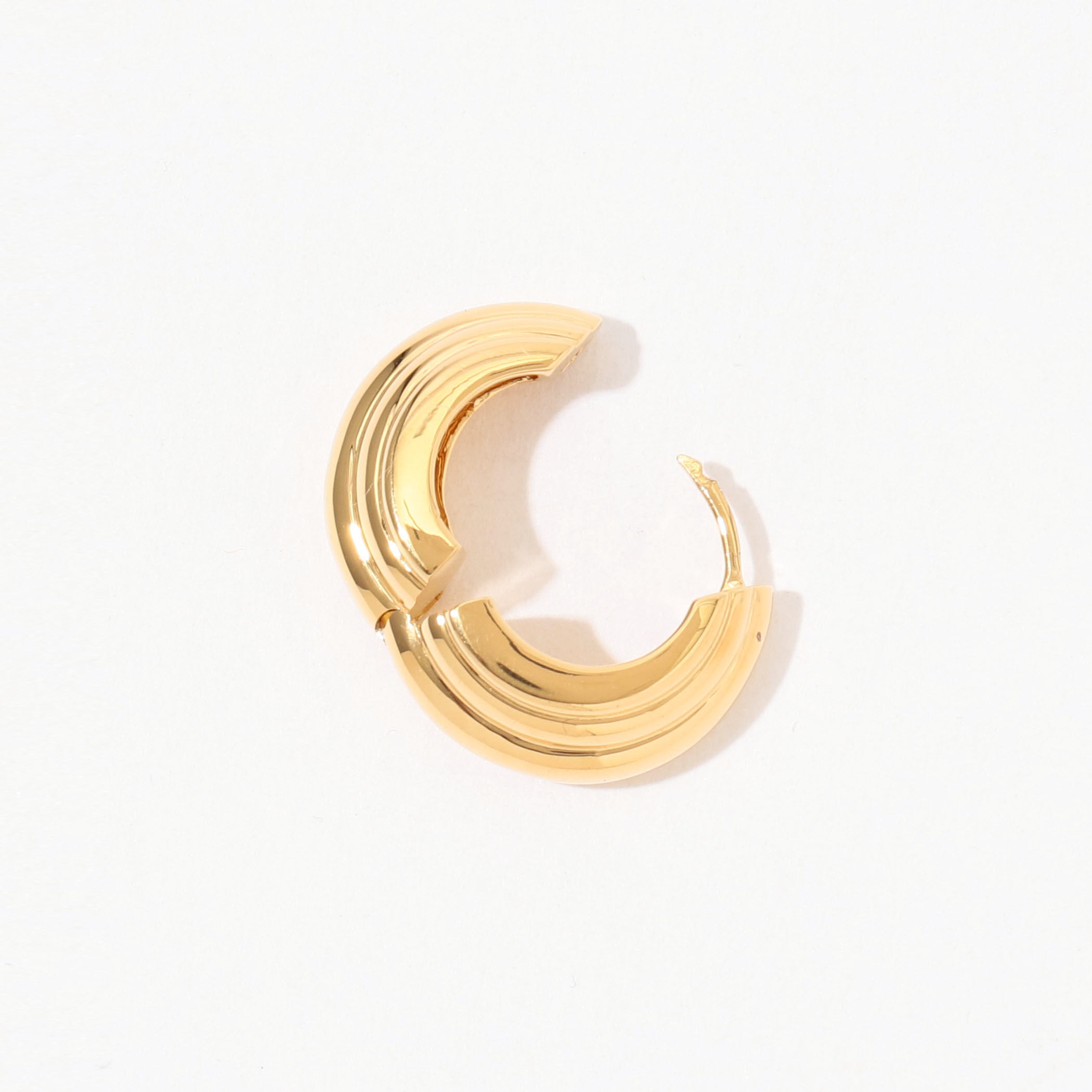 Otiumberg. フープピアス｜トゥモローランド 公式通販
