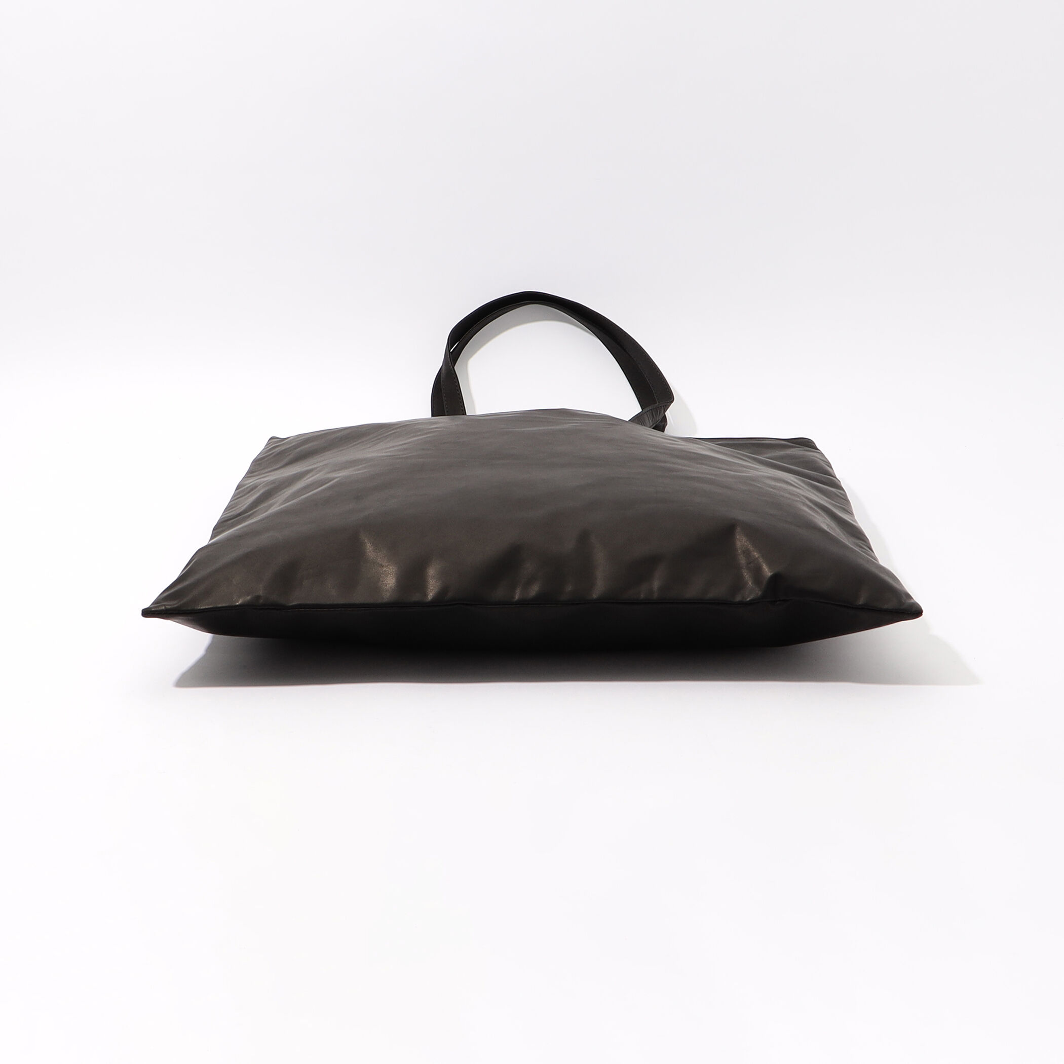 AMIACALVA】 SANDWICH LEATHER TOTE [M] / Black｜kink online shop