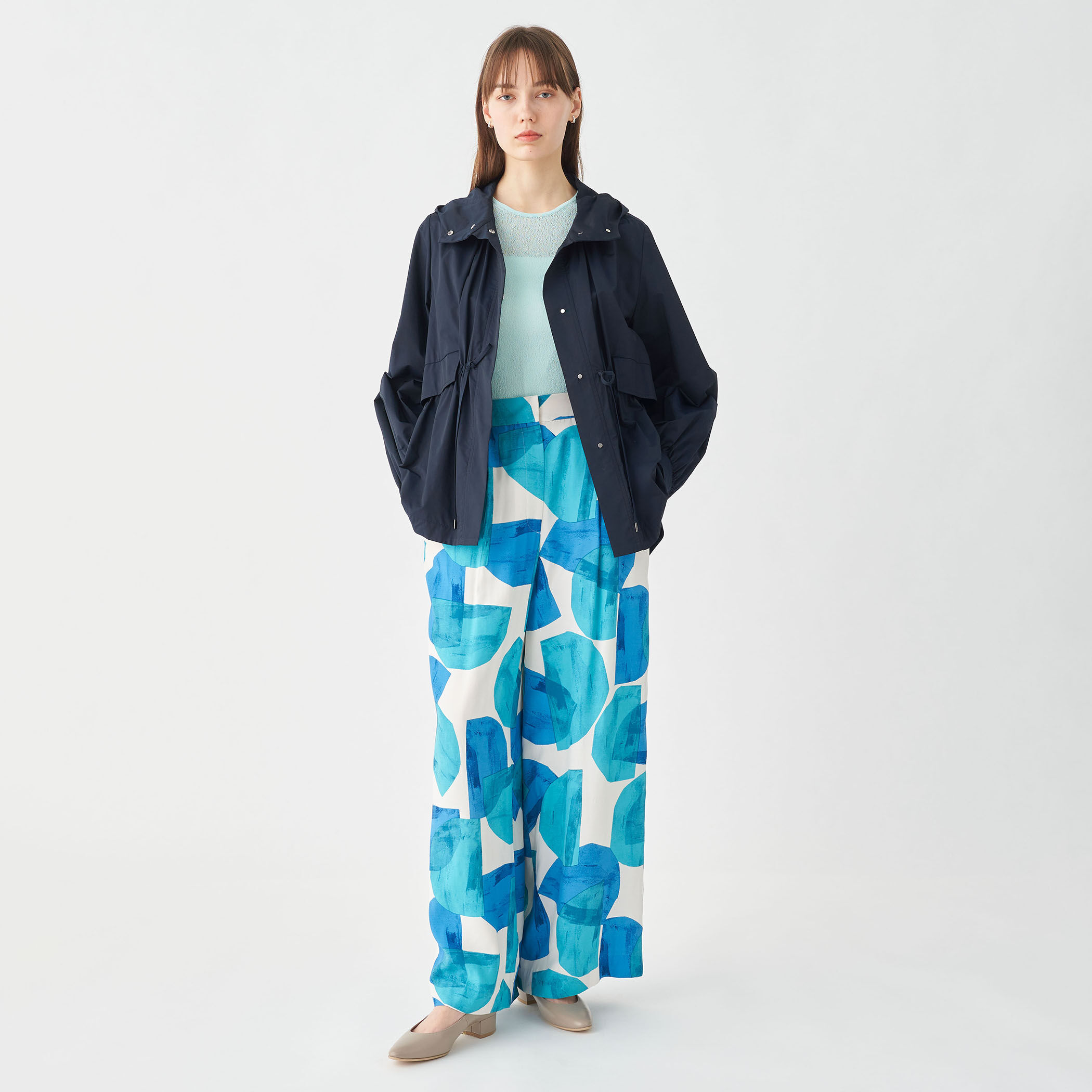 ライトタフタ フーデットショートコート｜トゥモローランド 公式通販