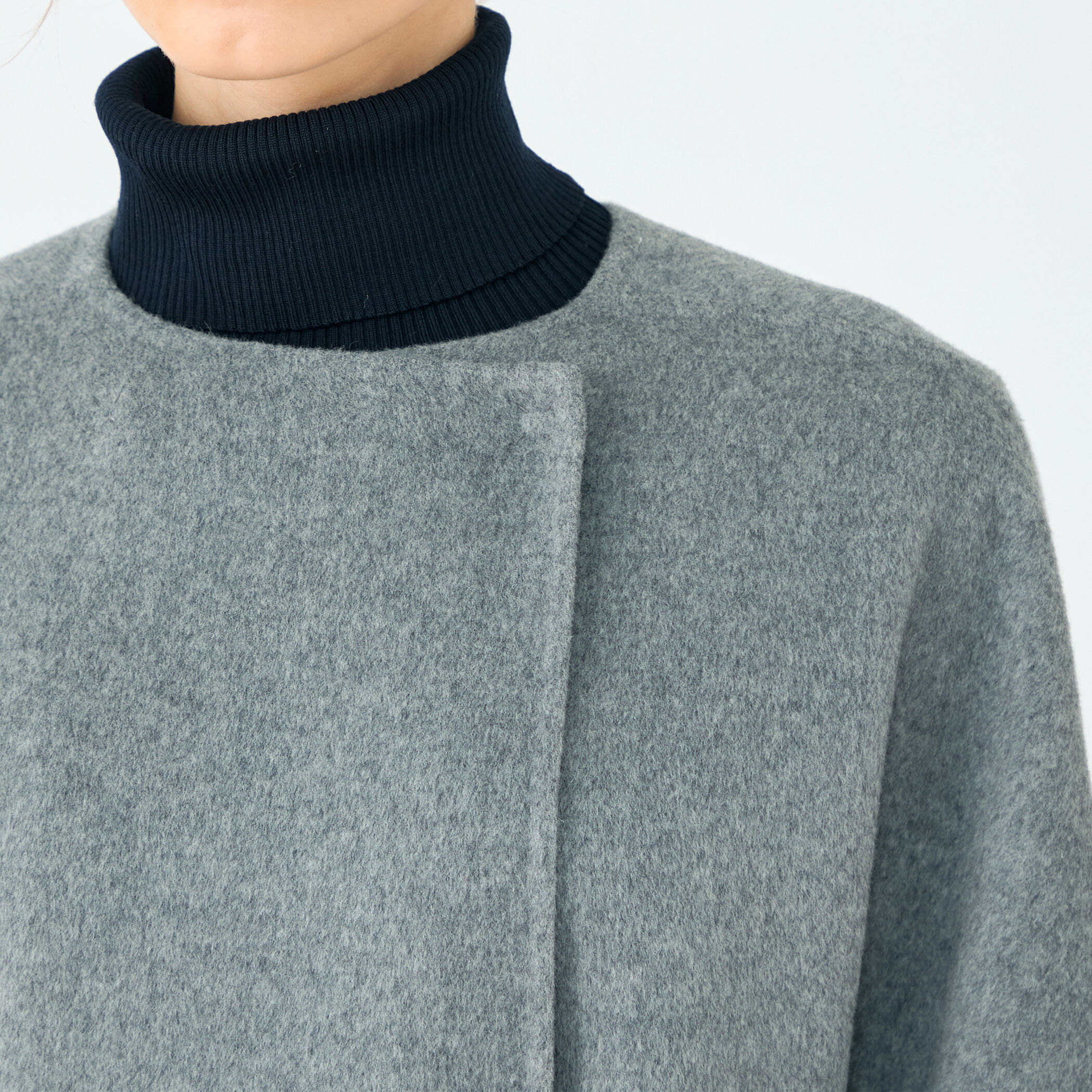 プレミアムウールリバー ノーカラーコート｜トゥモローランド