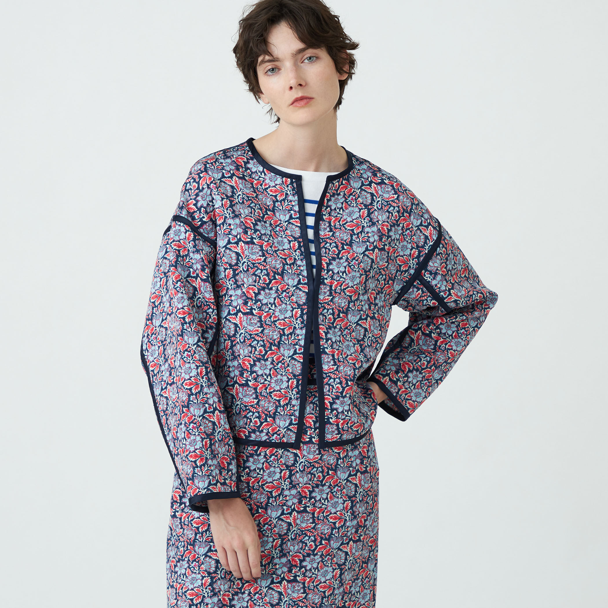 極美品 ソレイアード ポリエステルプリント ノーカラージャケット 36 イエロー item12c95a3e171611ee84db0242ac