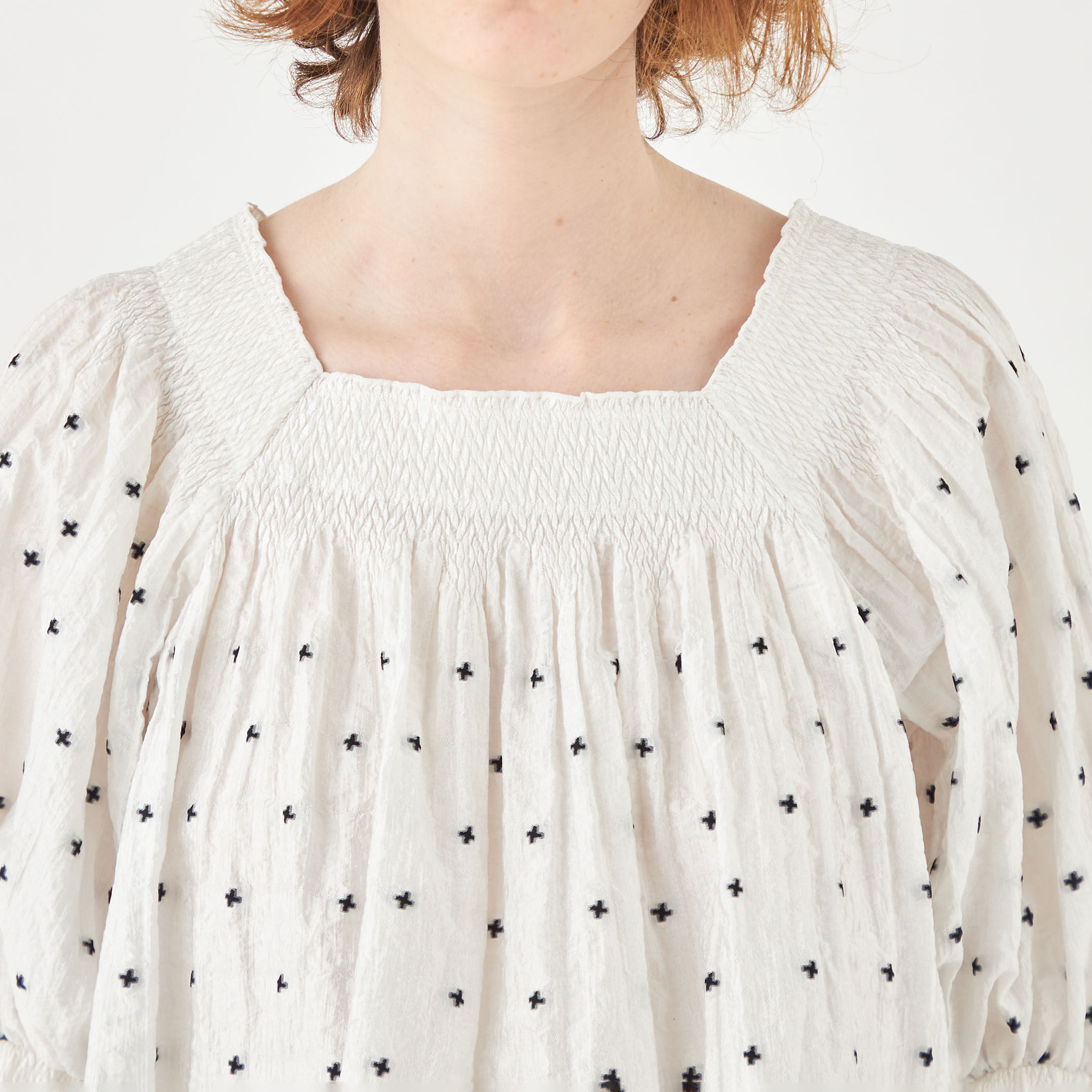 シャーリングジャカード スクエアネックプルオーバー