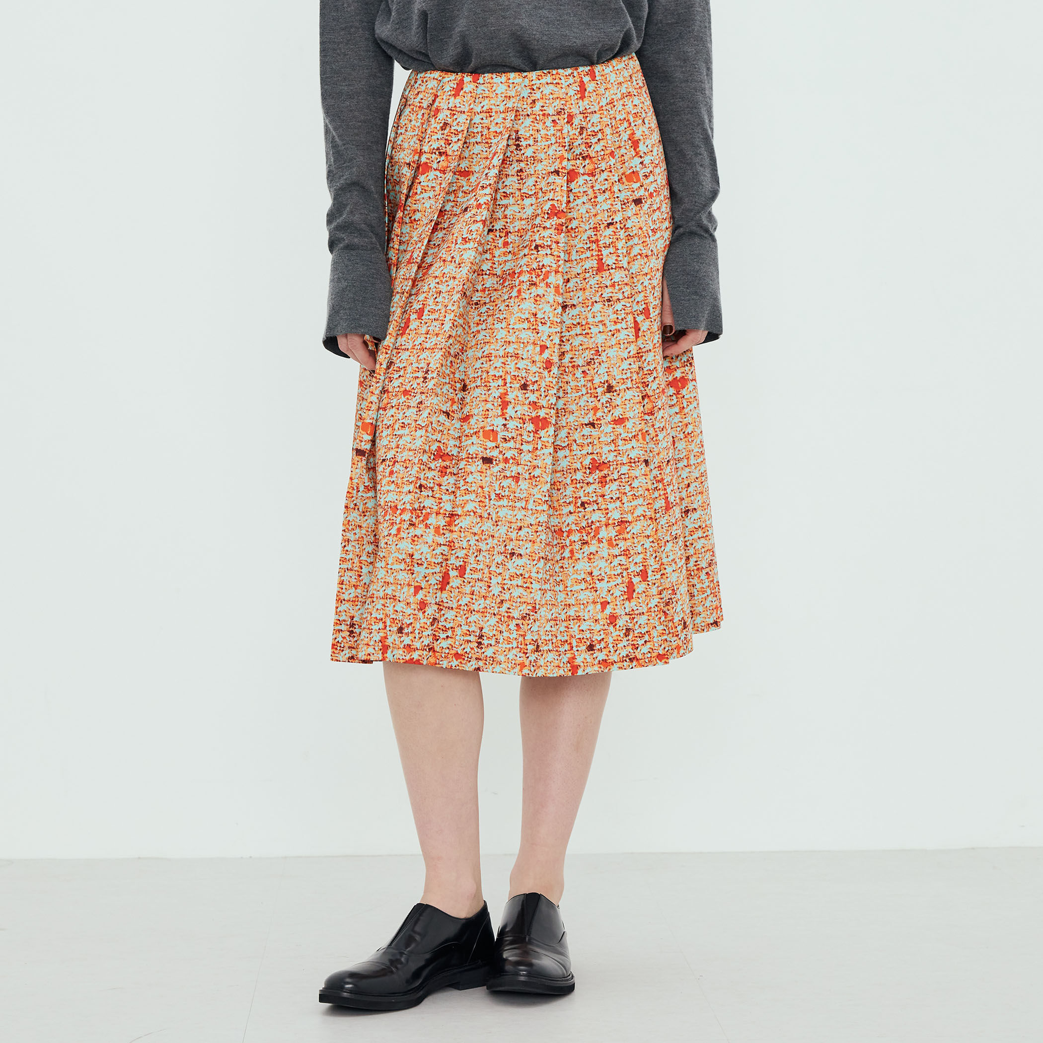 ポリエステル ツイードプリント プリーツスカート｜トゥモローランド