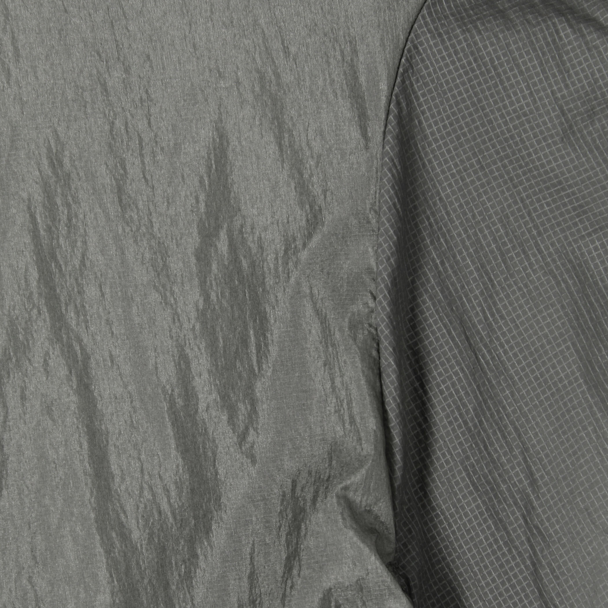 SATISFY Pertex Diamond Windbreaker｜トゥモローランド 公式サイト