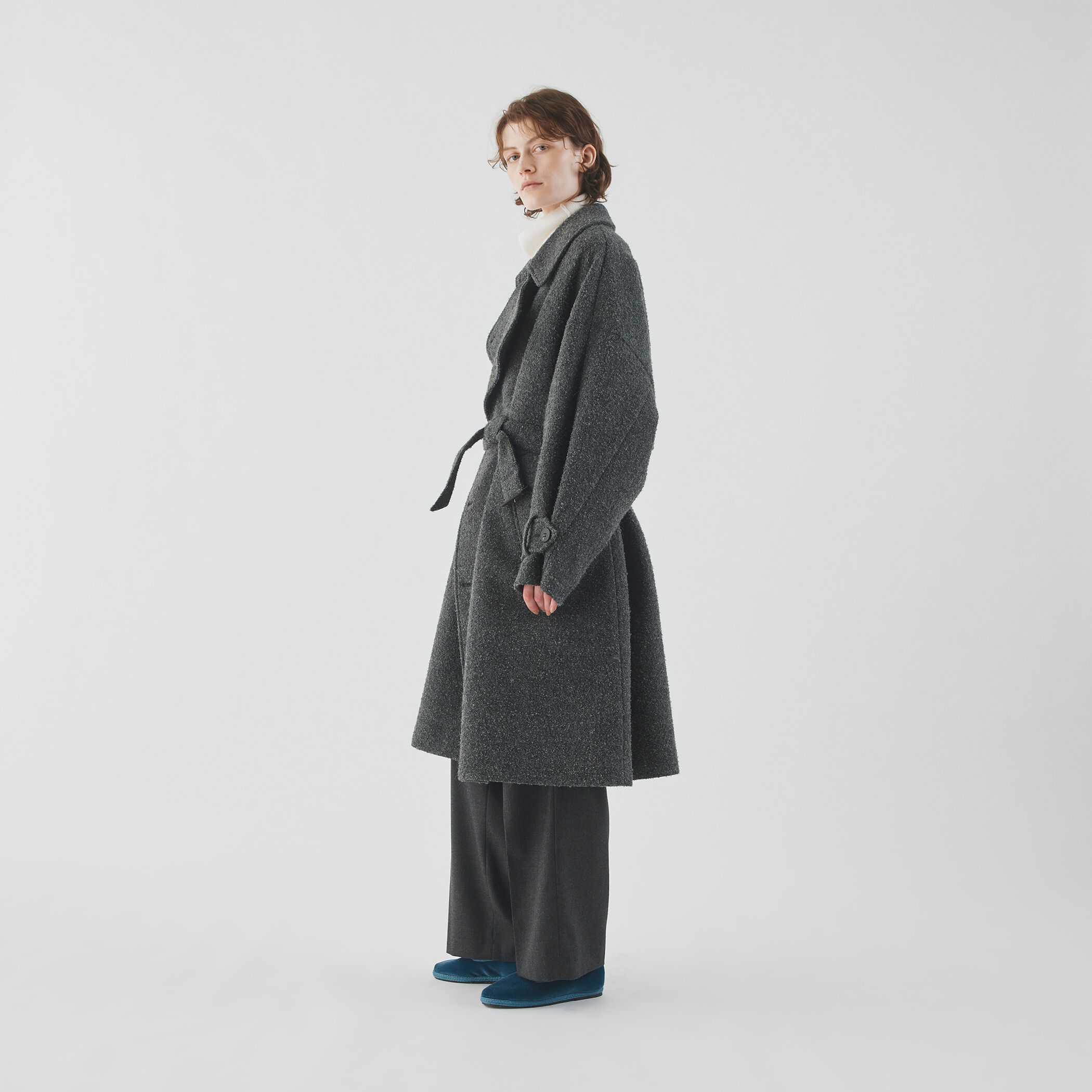 エアブークレーウール ボリュームトレンチコート｜トゥモローランド