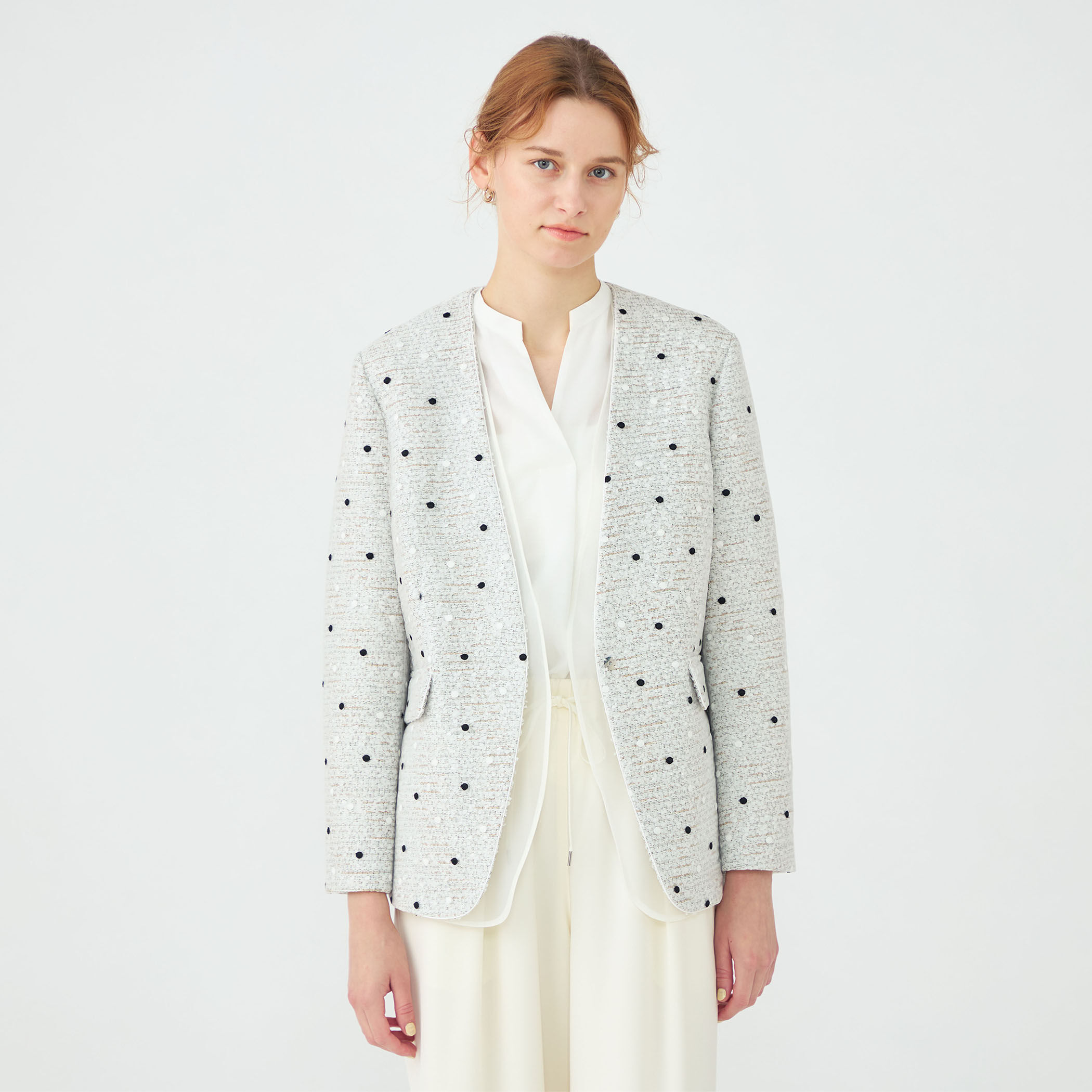 swivel ホワイトドット柄ジャケット ラッピングツイード Vカラージャケット｜トゥモローランド 公式通販