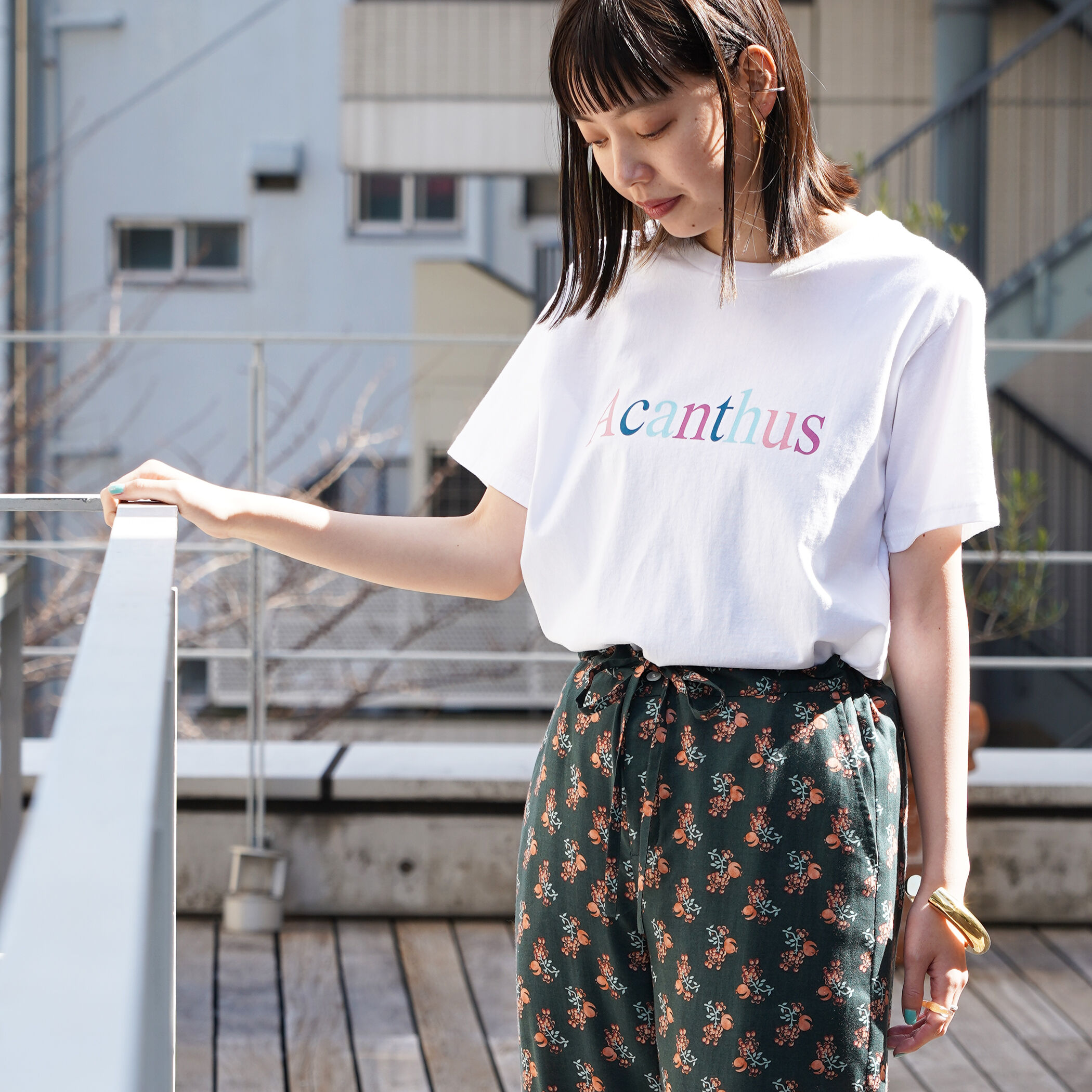 コットンプリント クルーネックプルオーバー｜トゥモローランド