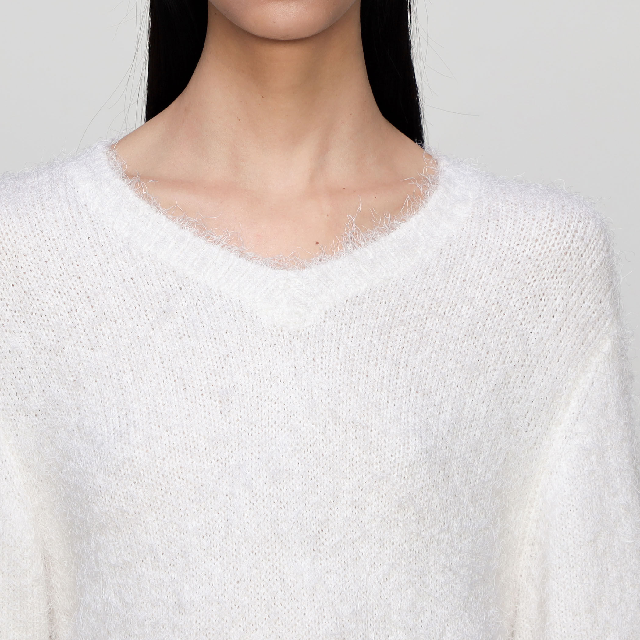 シルクカシミヤヘアリー Vネックプルオーバー｜トゥモローランド 公式通販