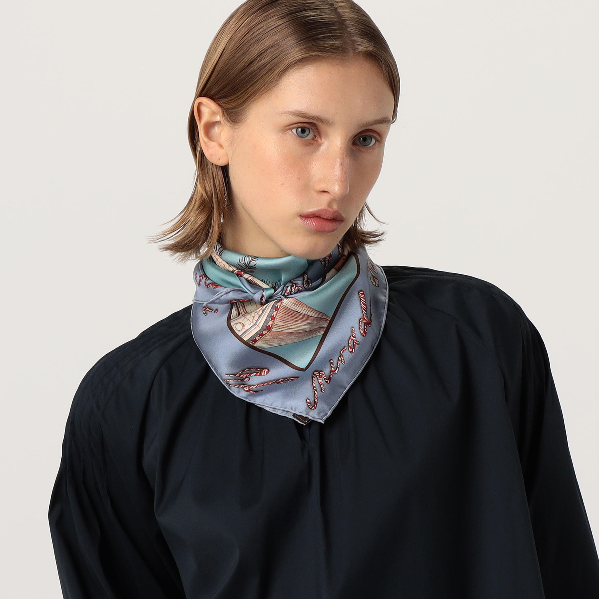 manipuri PALACE シルクスカーフ｜トゥモローランド 公式通販