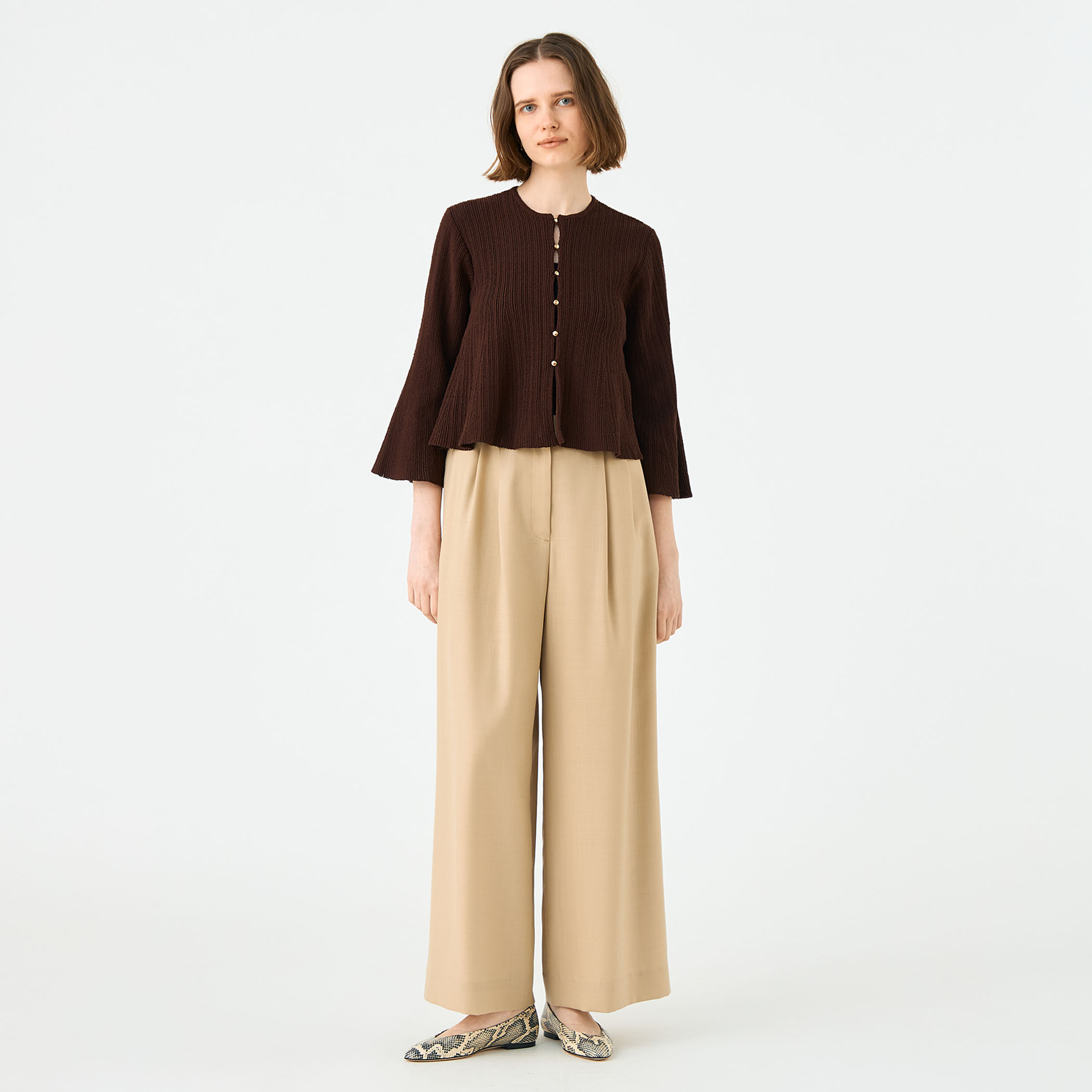 □ブークレーミラノリブボーダー フレアカーディガン