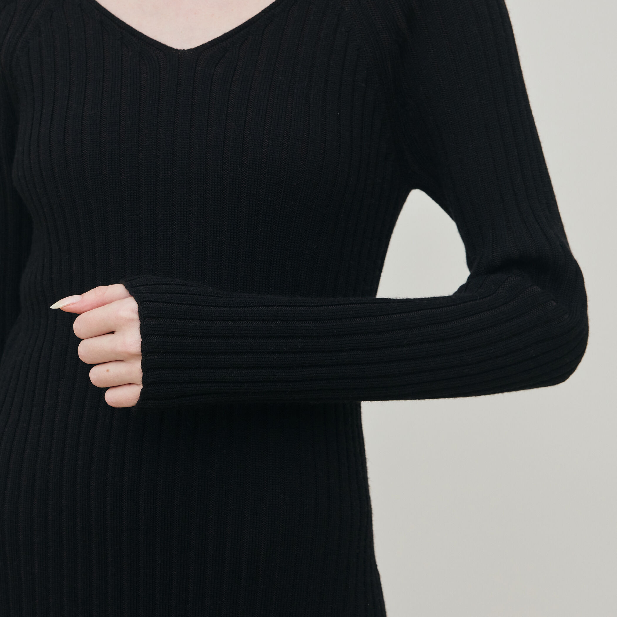 ウールリブ Vネックワンピース｜トゥモローランド 公式通販