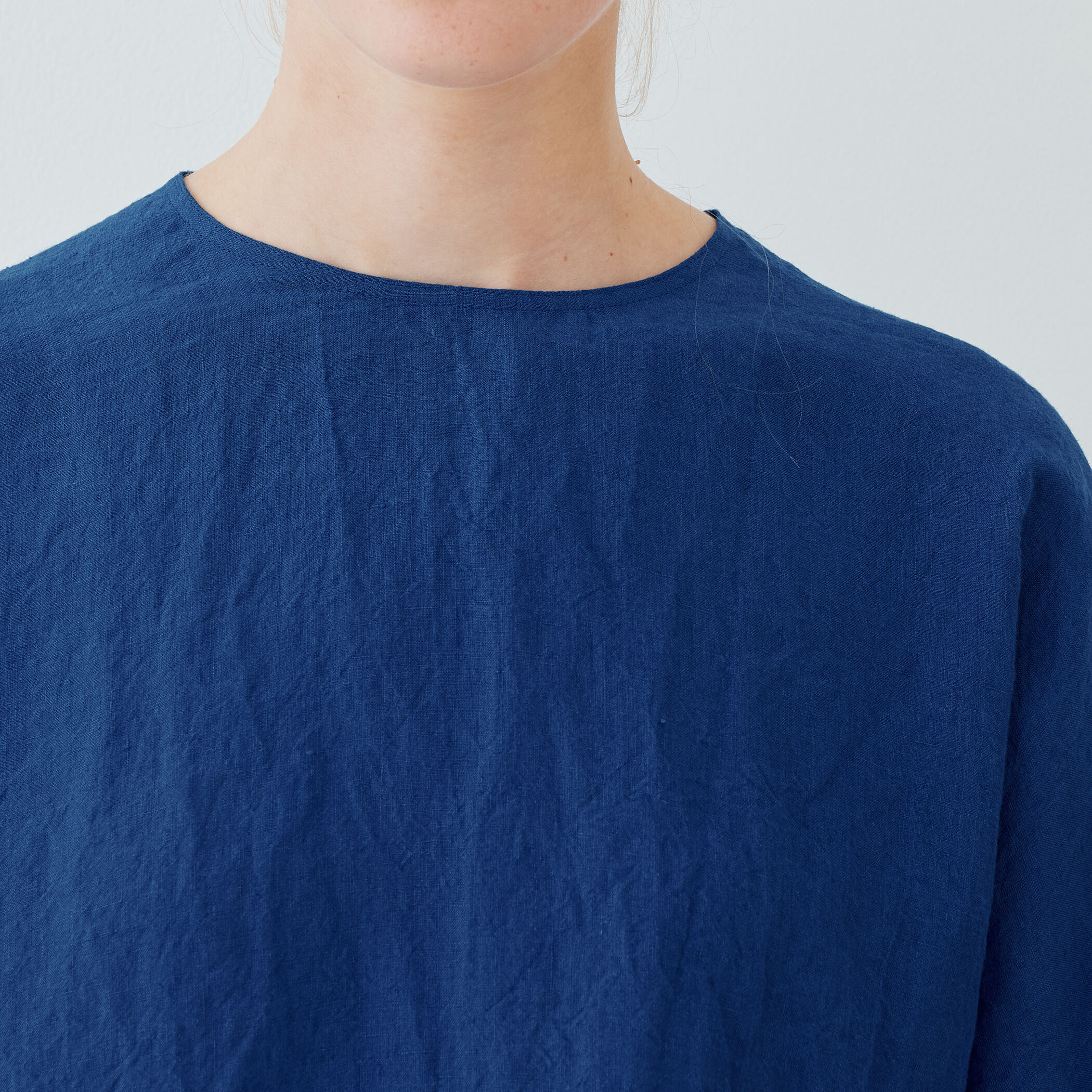 ランダムリネン クルーネックプルオーバー｜トゥモローランド 公式通販