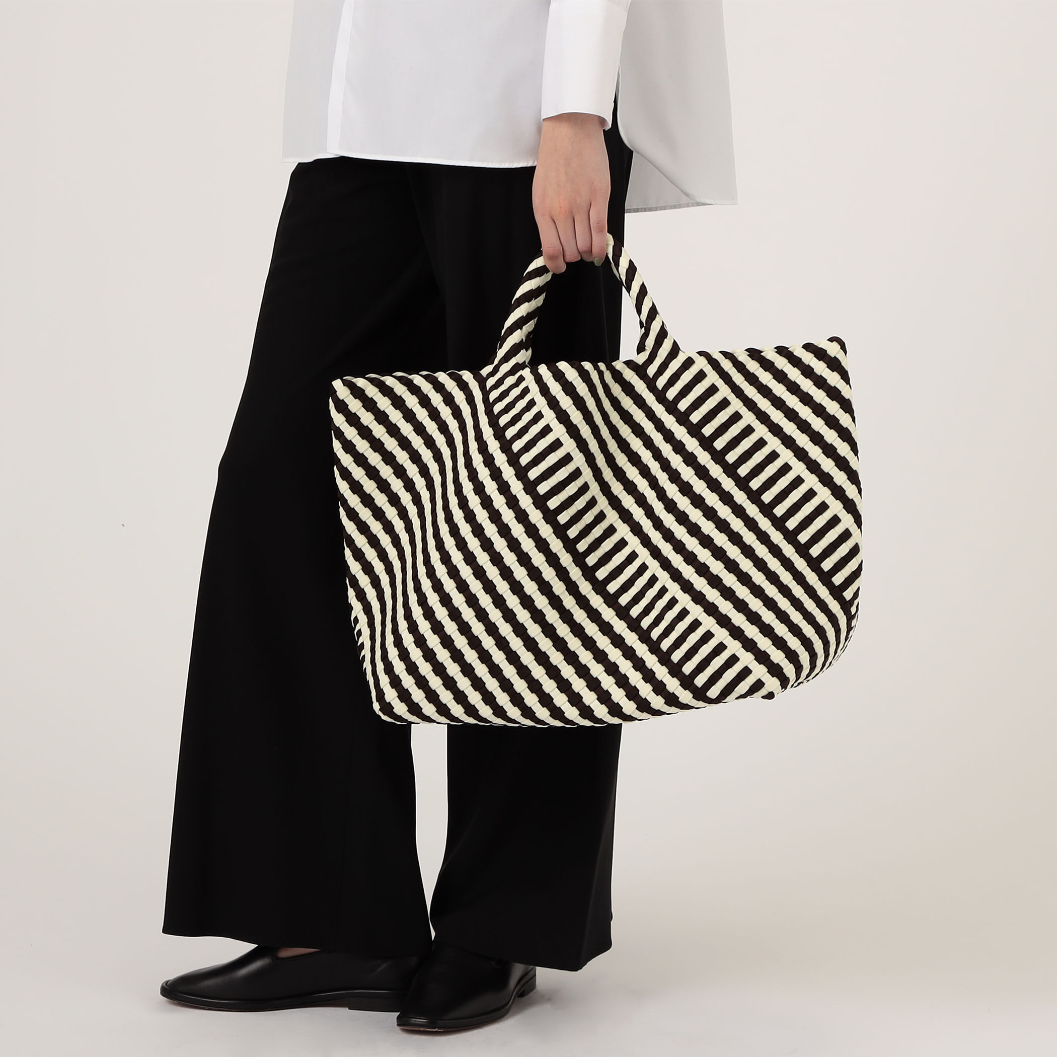 NAGHEDI St Barths メッシュトートバッグ L｜トゥモローランド 公式通販