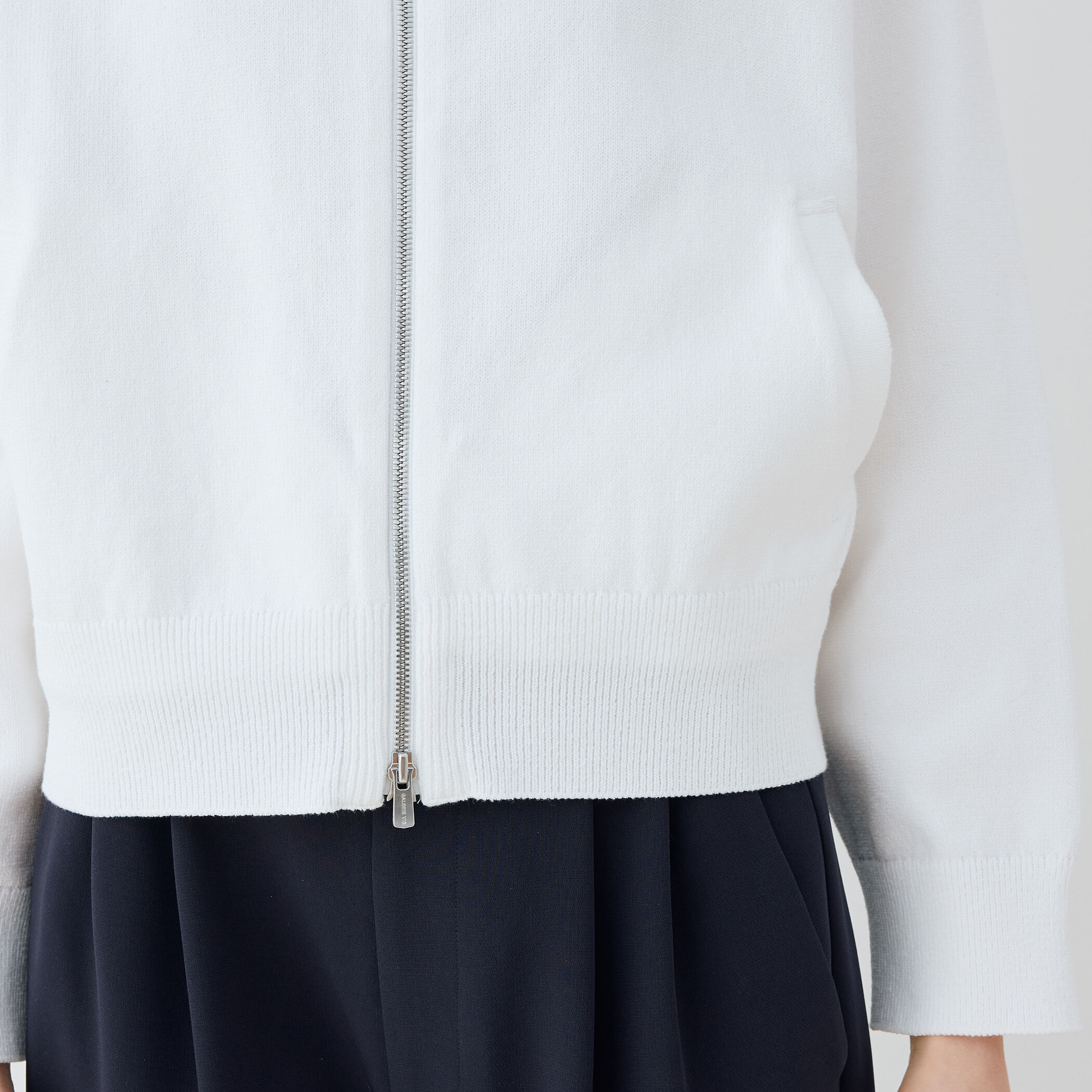 □ウェーブコットン ジップアップブルゾン｜トゥモローランド 公式通販