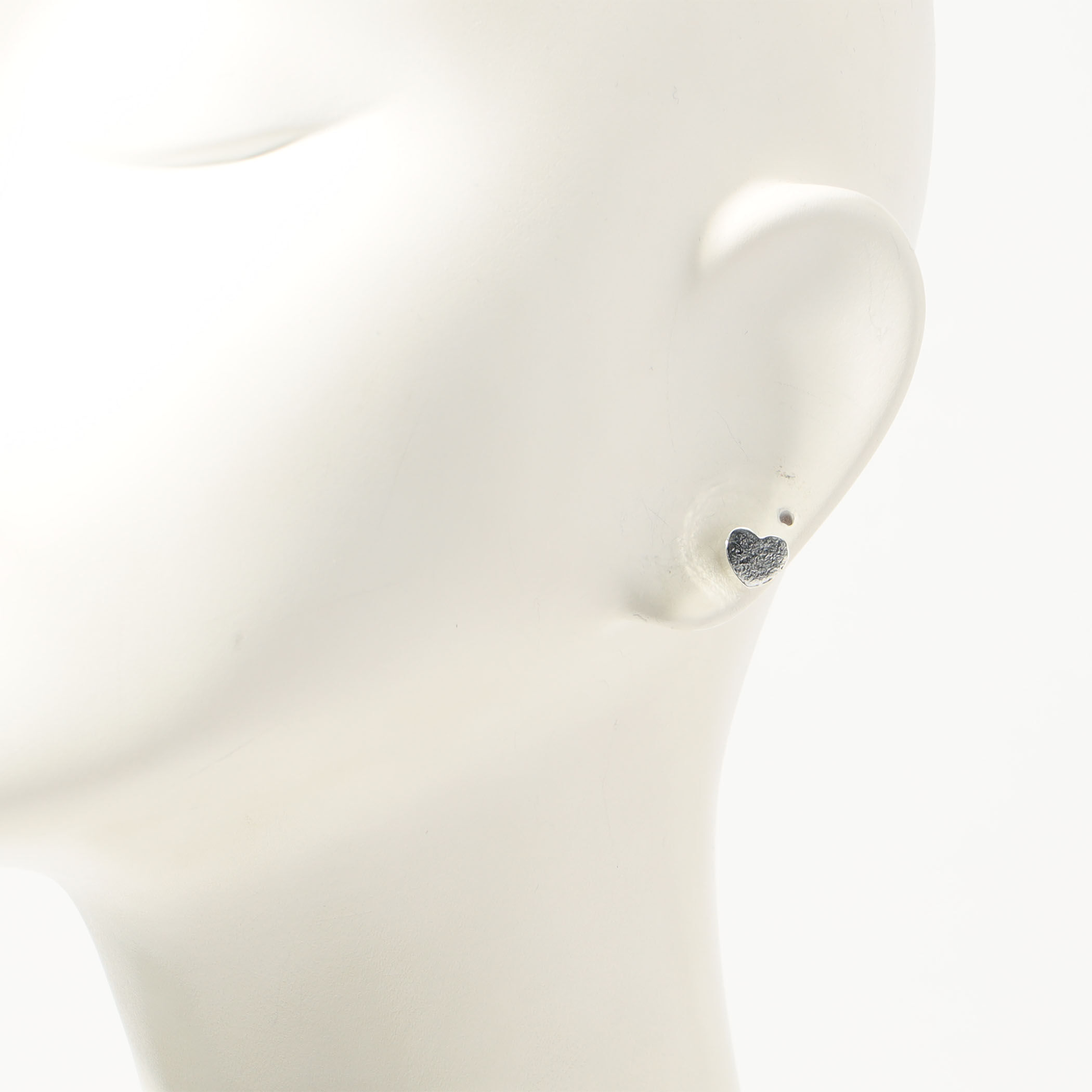 Hatton Labs ハートスタッズピアス｜トゥモローランド 公式通販