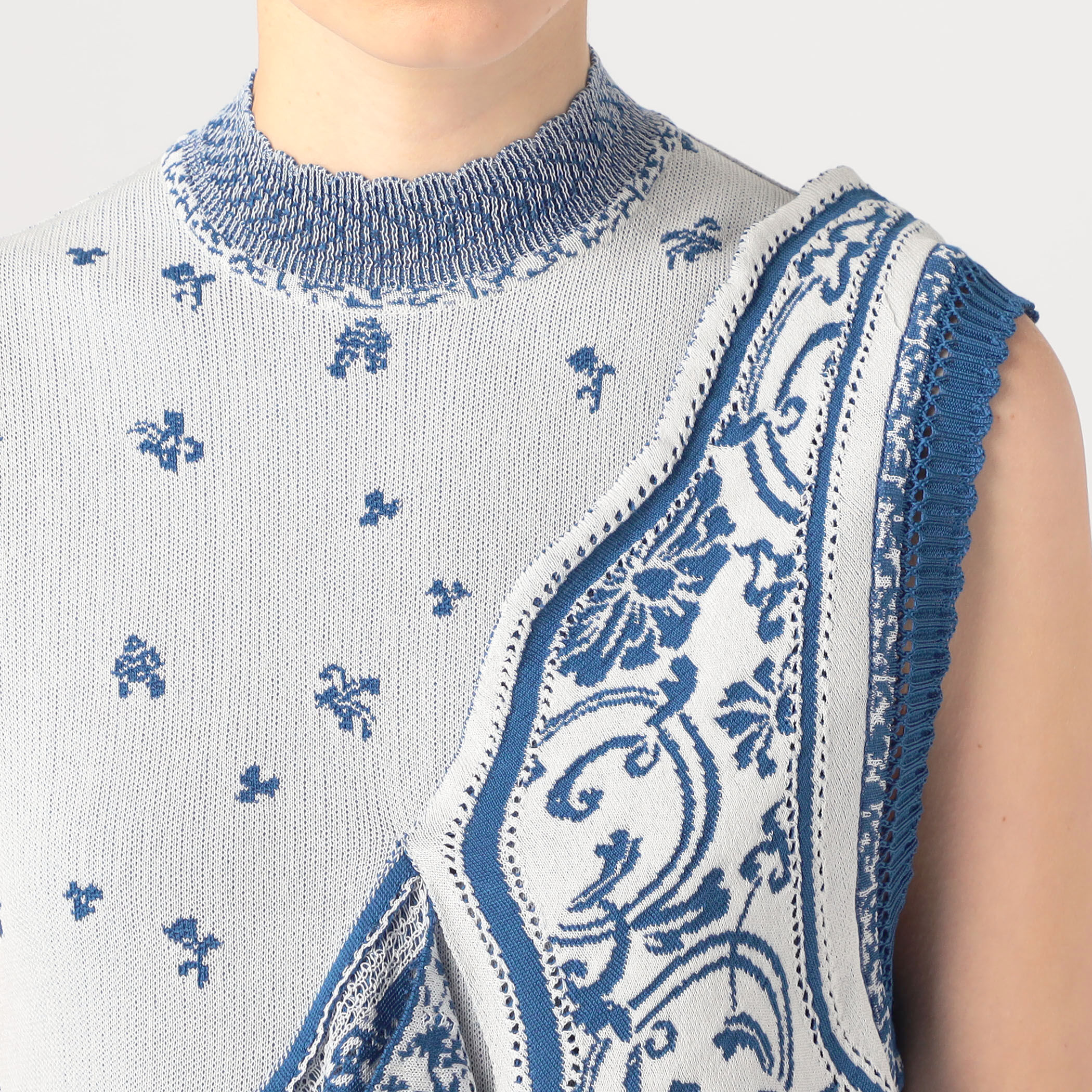 Mame Kurogouchi Asymmetric Pattern Knitted Top｜トゥモローランド 