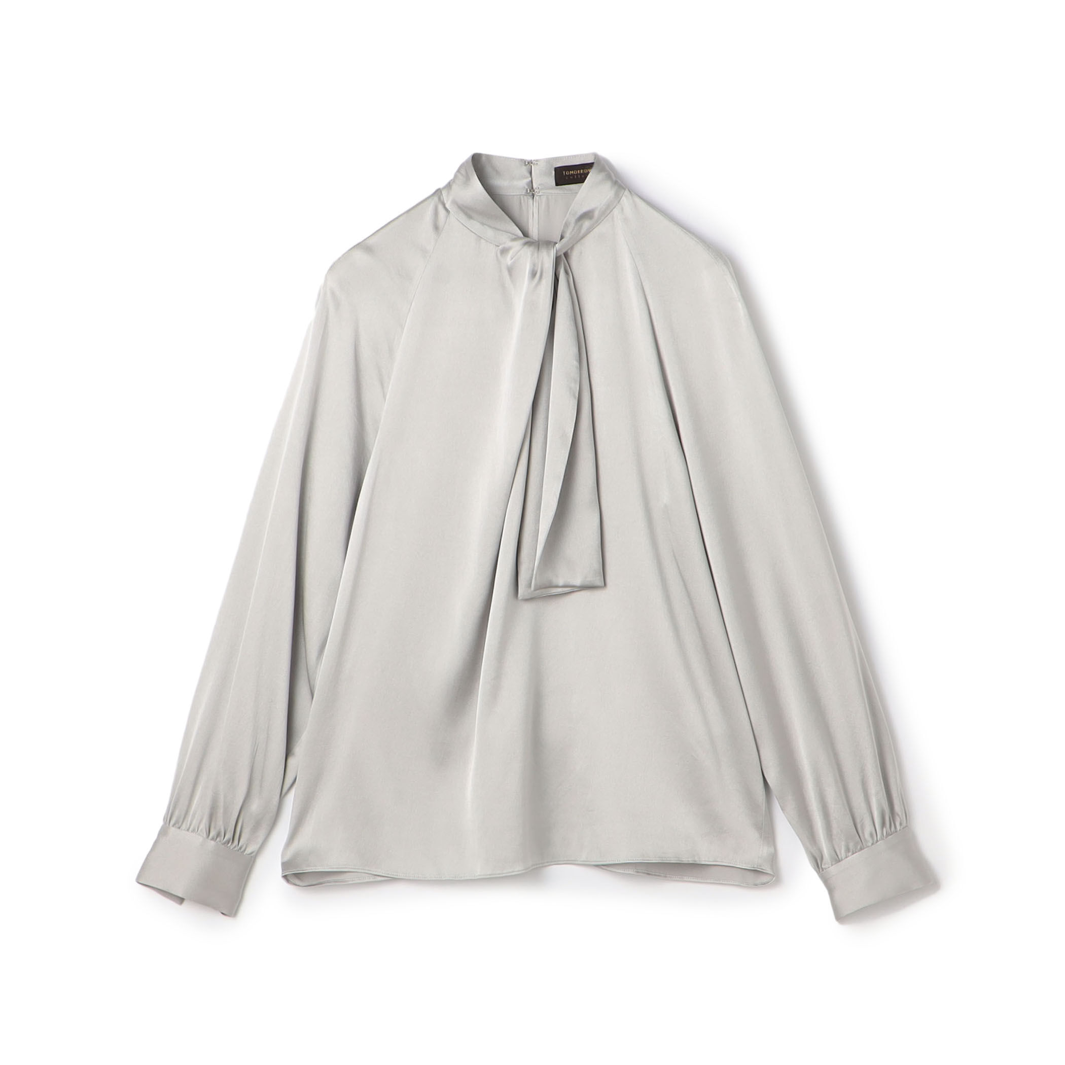 ウォッシャブルサテン フロントタイブラウス｜トゥモローランド 公式通販